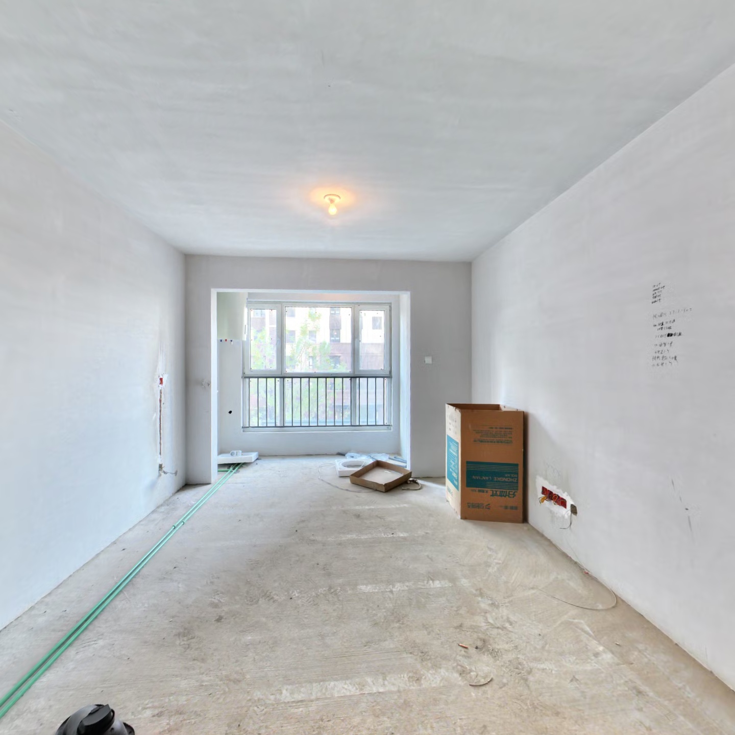 永济公园环境优美，大社区交通便利，出行方便