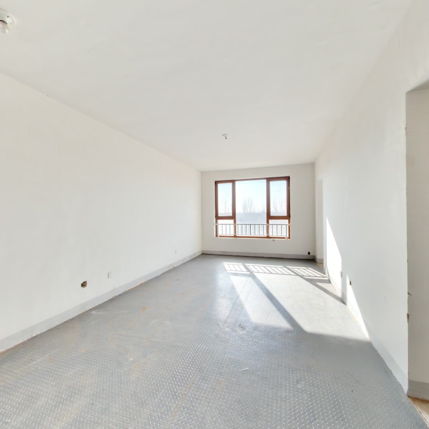 高铁新干线 3室1厅 南