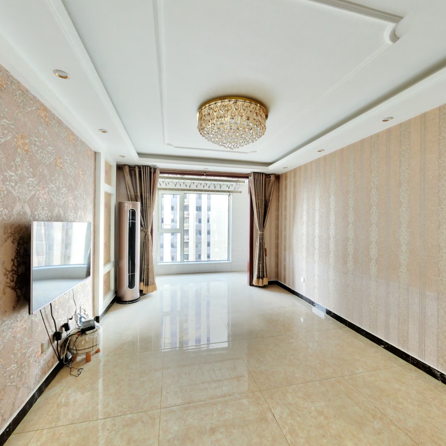 此房南北通.采光好.密码开门看房.价格可谈..税费低