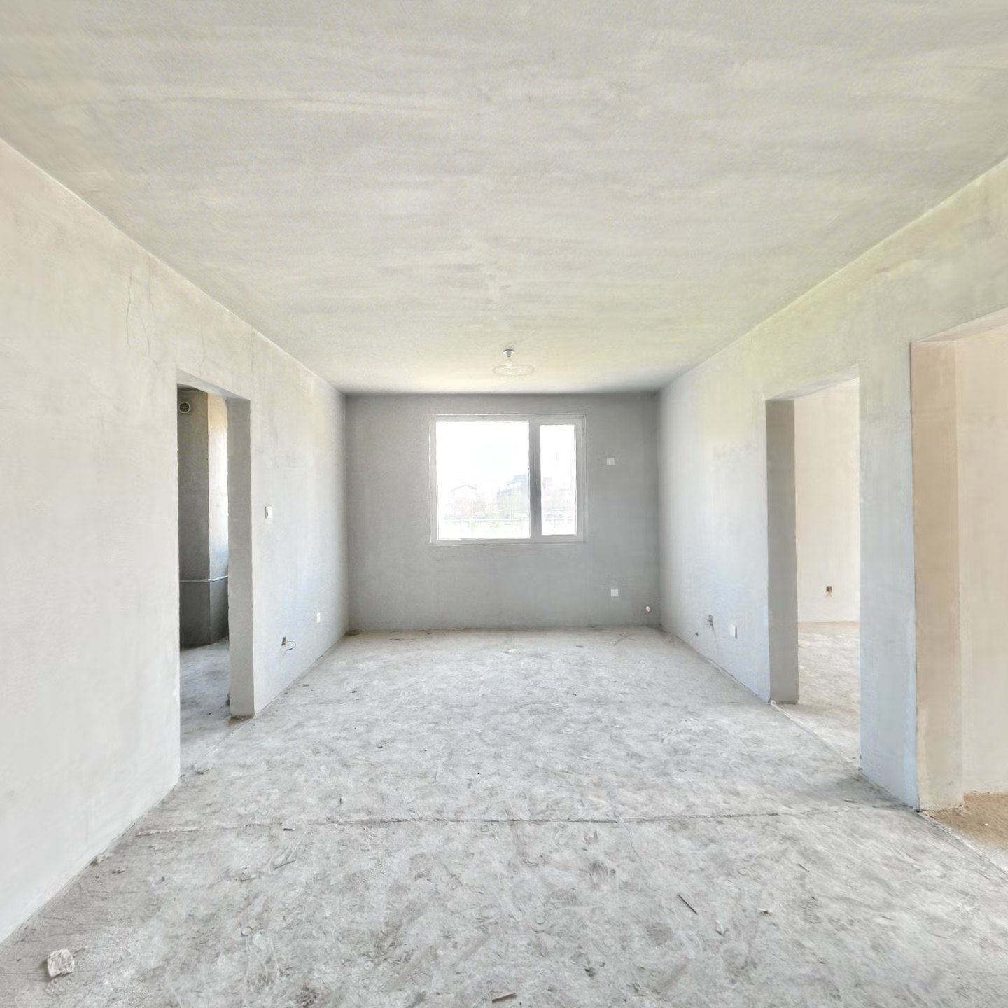 交通便利，采光充足，户型方正，适合老人孩子居住