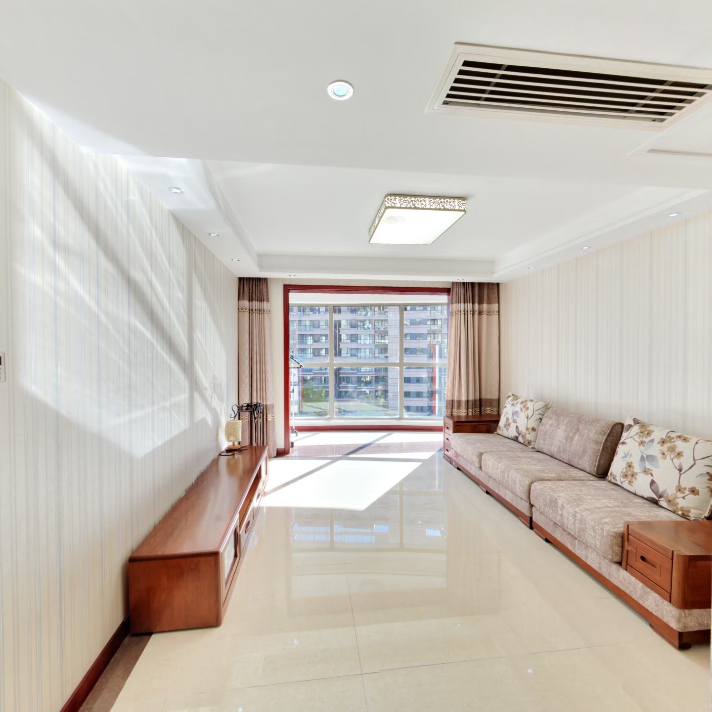 御景园  大两居 高楼观景 精装修 满二 随时看房