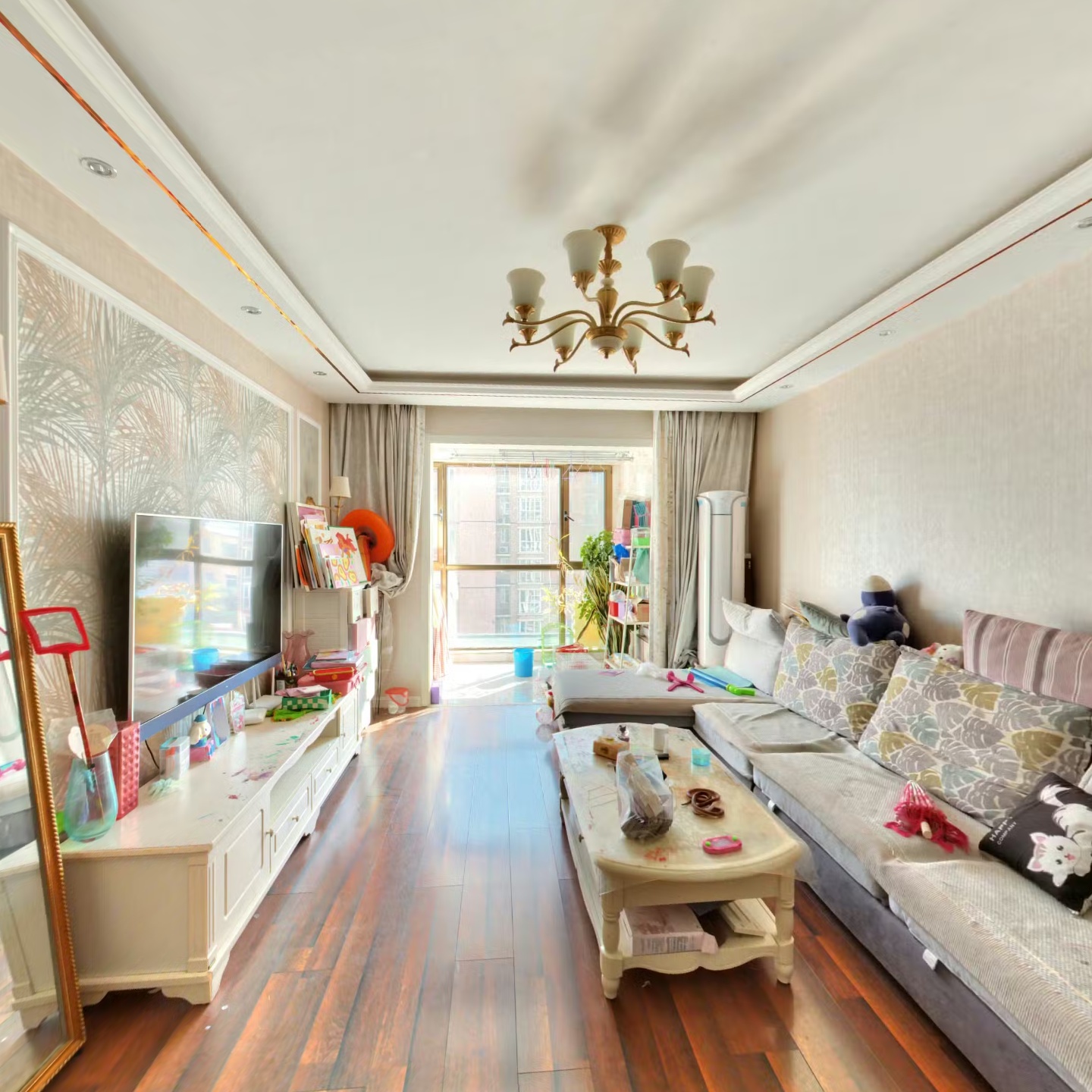 火车站 南北通透三居 有电梯 急售