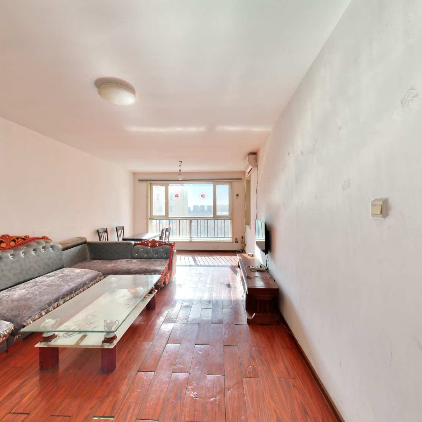 钻石广场 3室1厅 南 北