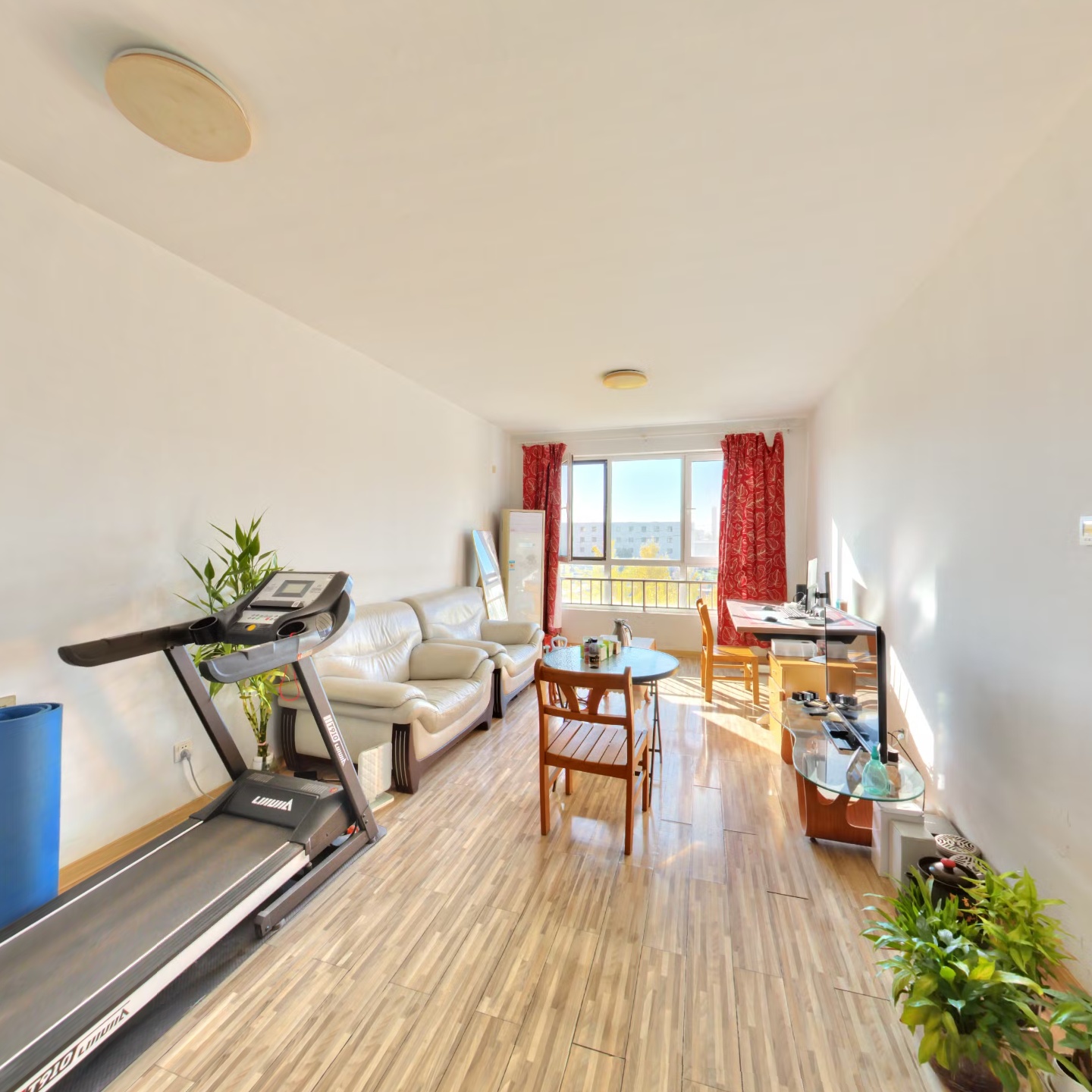 钻石商圈品质两居，好物业低楼层