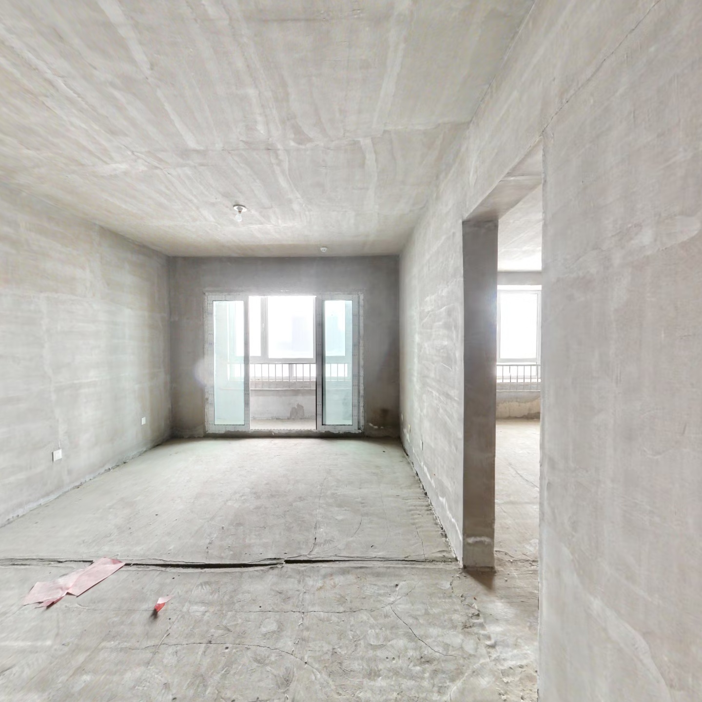 翡翠滨江全南大两居全天采光无遮挡