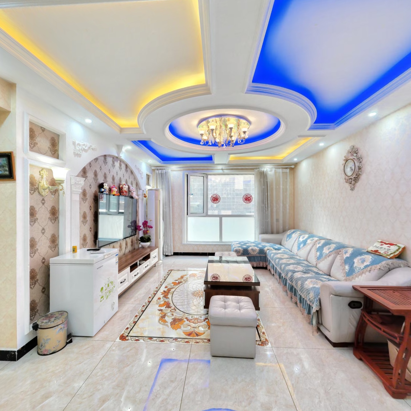 钻石广场 2室1厅 南 北