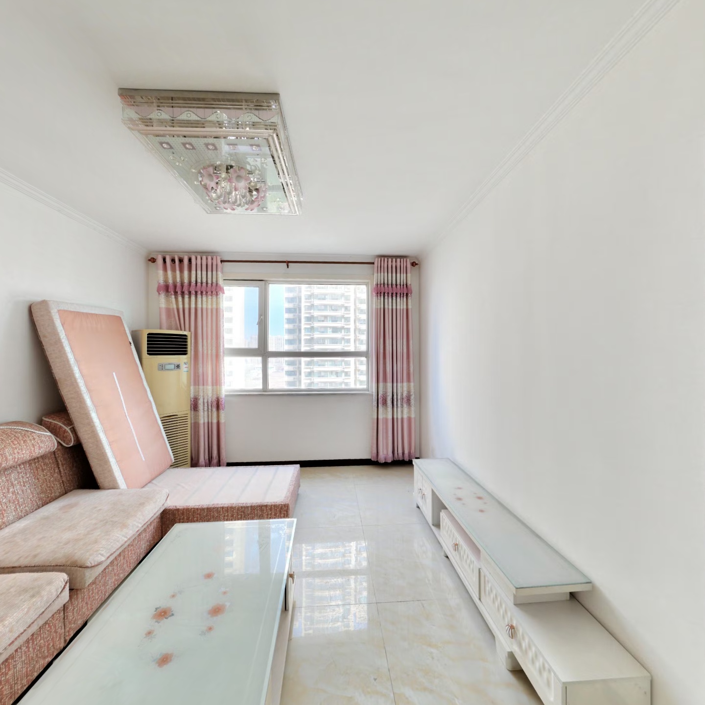 水岸花城，一线河景美宅，标准现房，即买即住