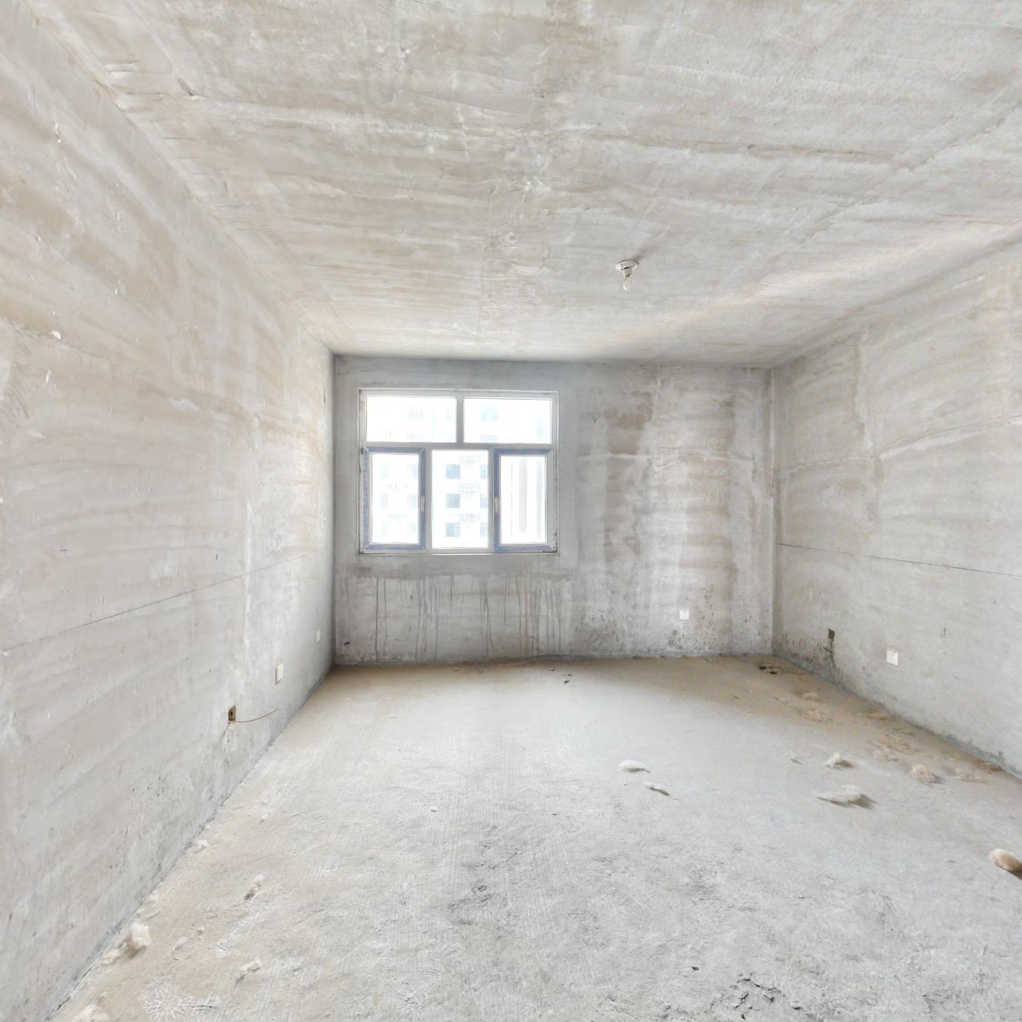 高新区南北通透三居室中高楼层全天采光