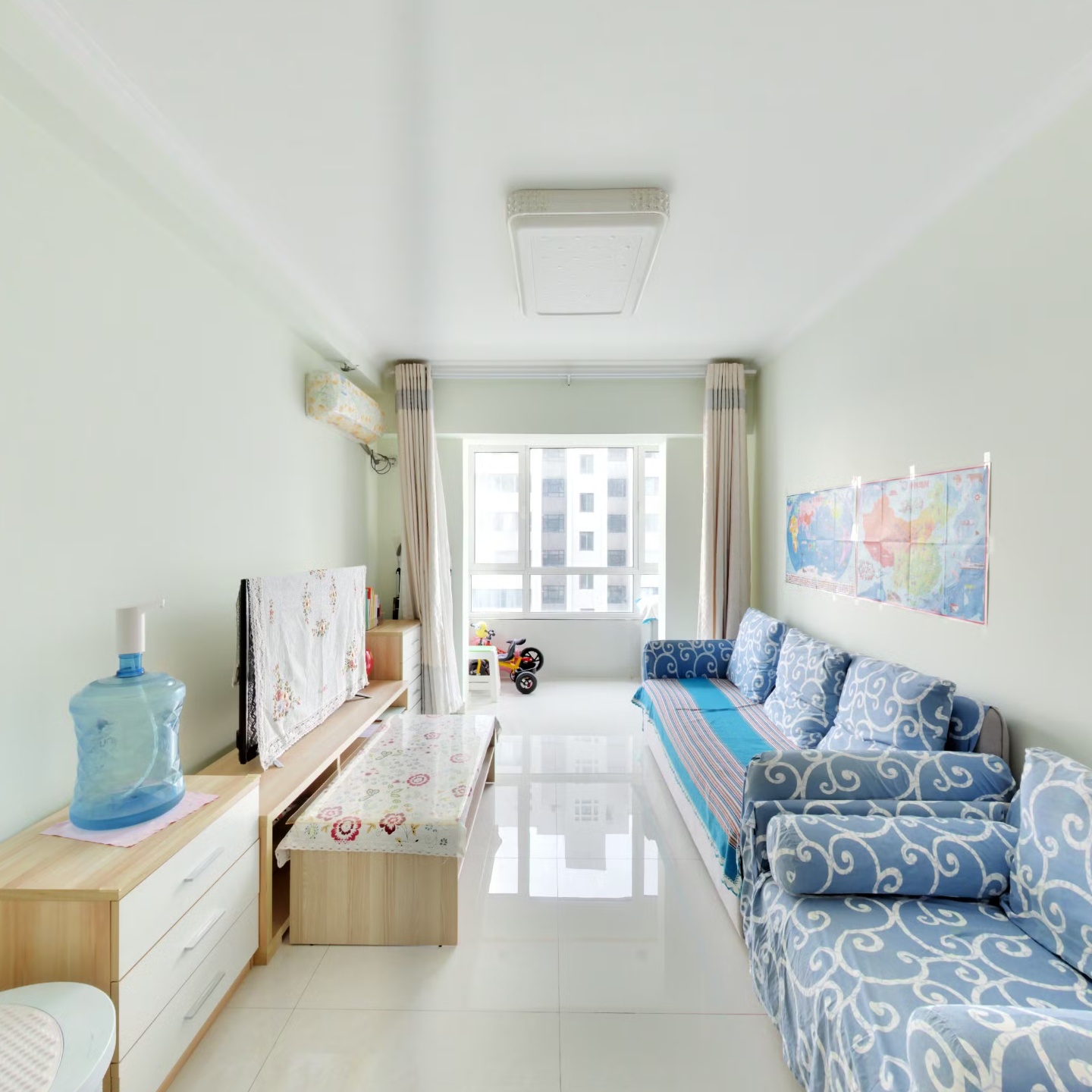 钻石东边两居室，中间好楼层，采光好