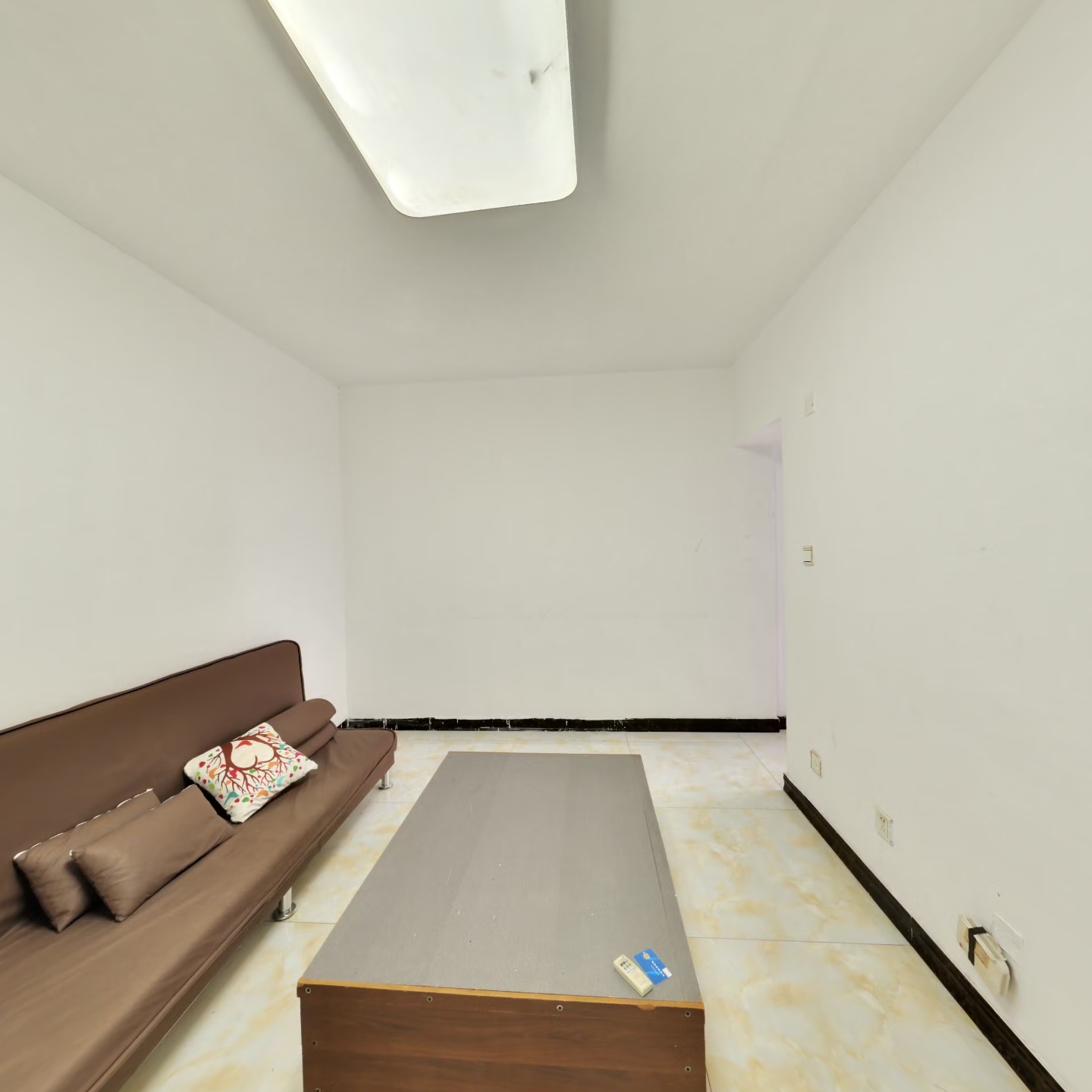 华阳路  双塔区正规一居房本满税低