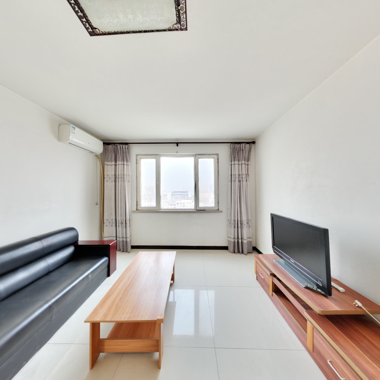 范阳路 开发区 双语 838车站 宏远裕隆两居出售