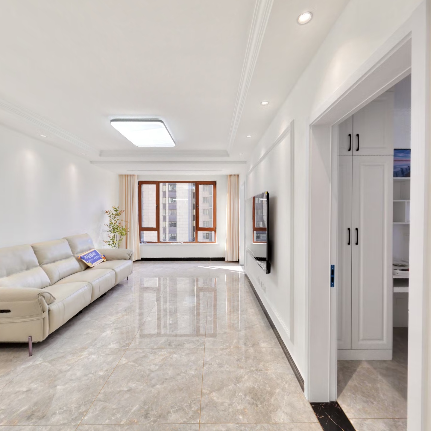 格局方正 通风采光好 精装修拎包入住 房本满二