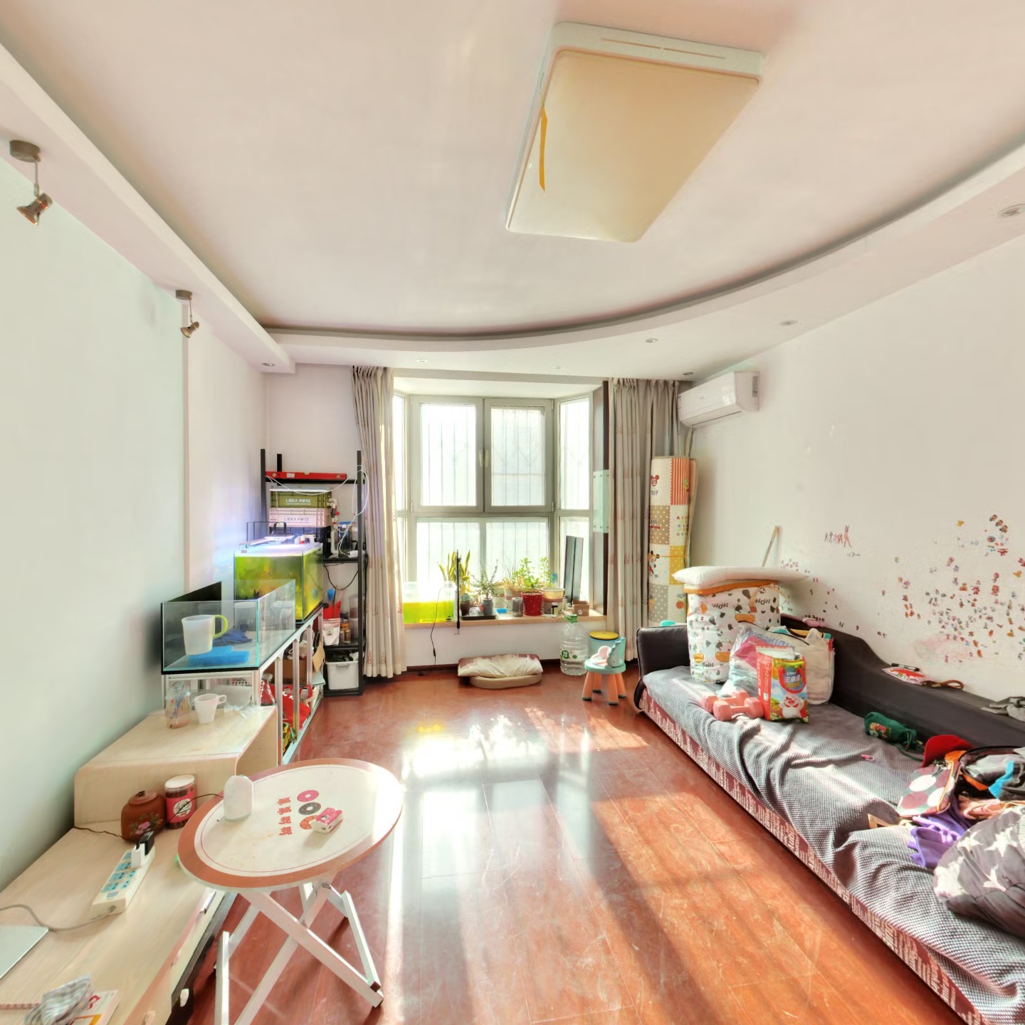 新上板楼南北两居|3层|精装修|业主诚心出售