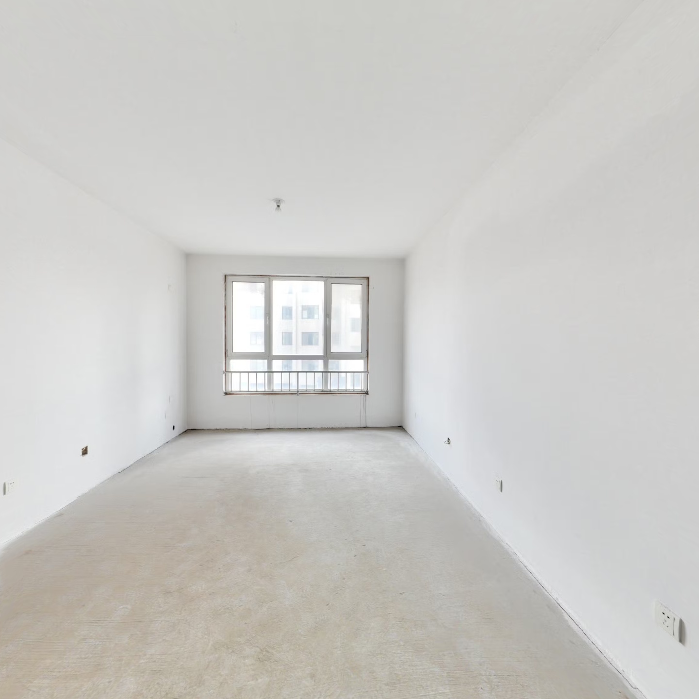 金竹花园  南向两居室 房本满五唯一