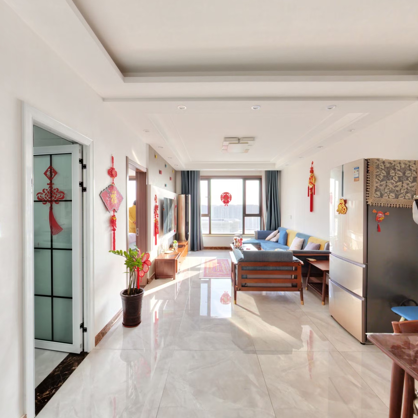 涿州东站 鸿坤理想湾，全阳大两居，自住精装修。