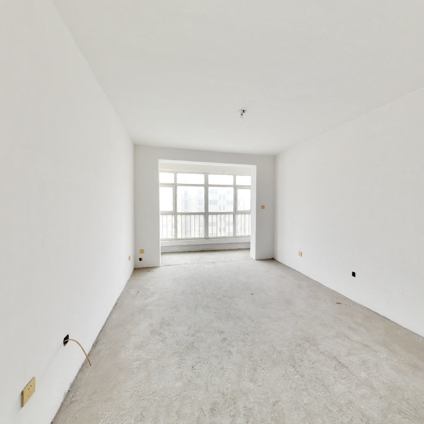 凯旋门两居 房本满税费低 看房方便