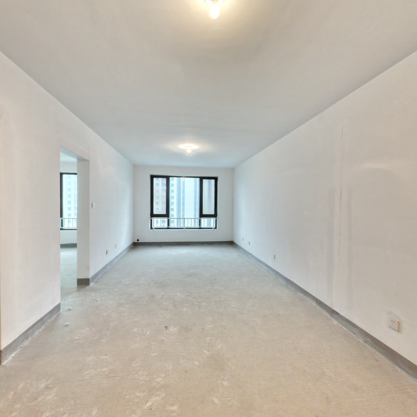 高铁新干线 2室2厅 南