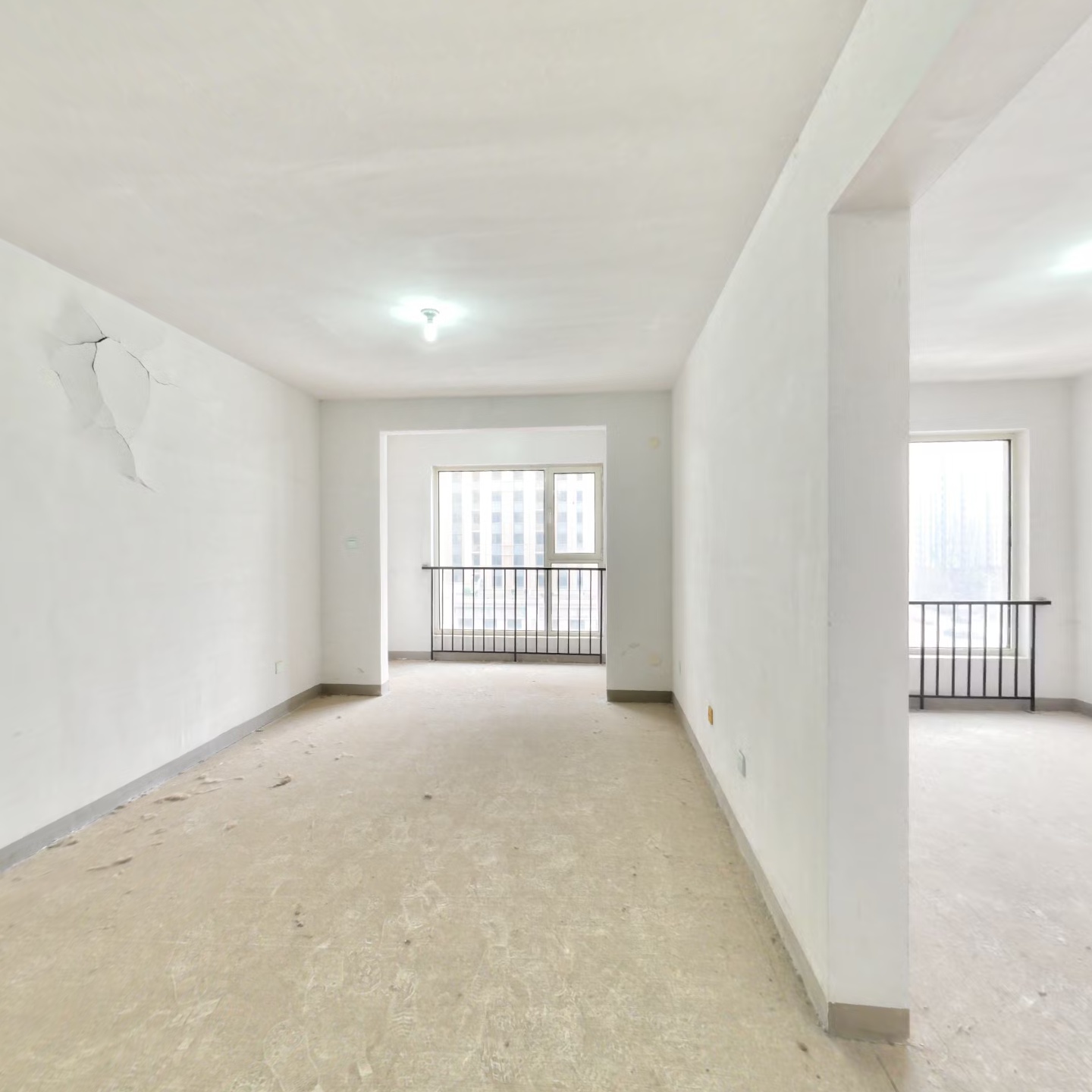 狮子南向两居室，诚意出售，价格可谈