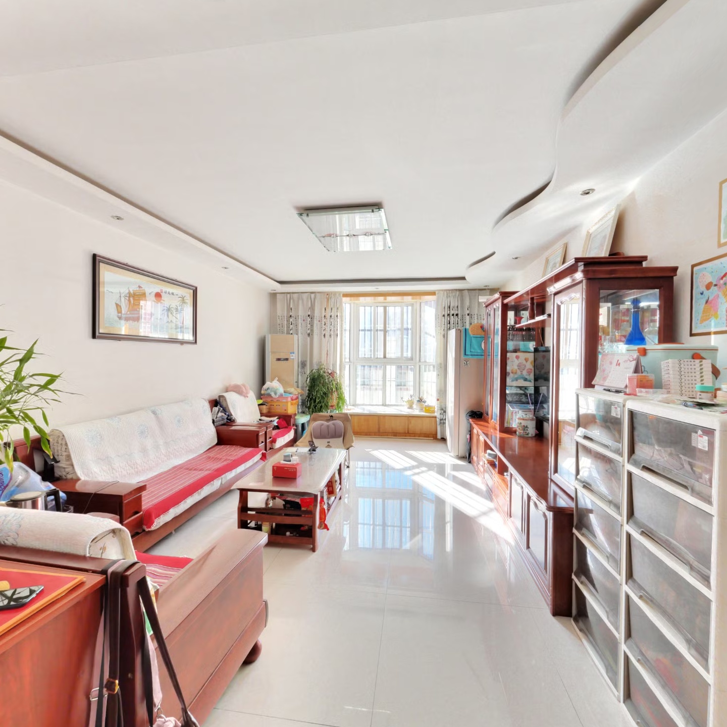 名流枫景洋房三居，精装修拎包入住，房本满五唯一