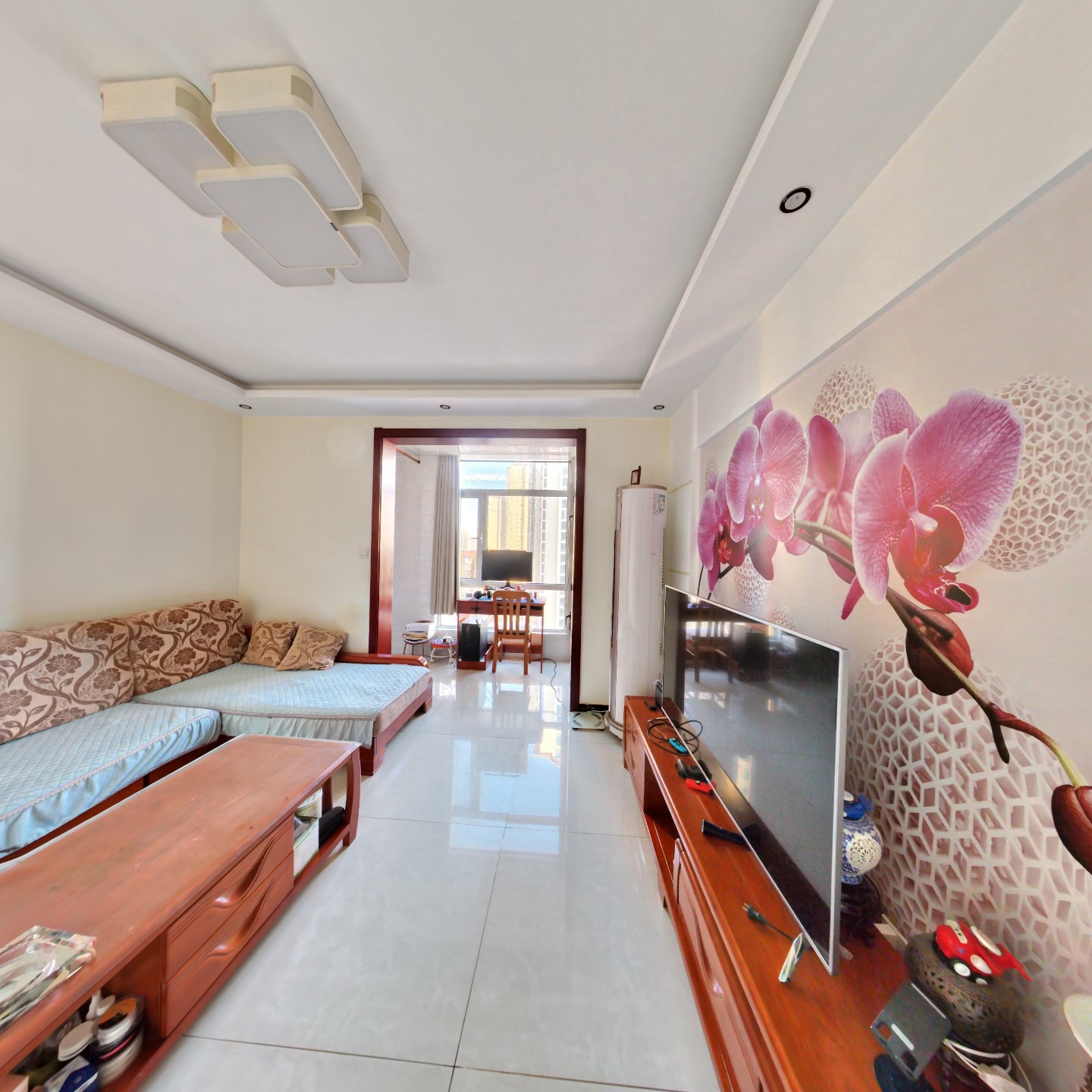 西南北三面采光 精装自住 交通方便 房本满二