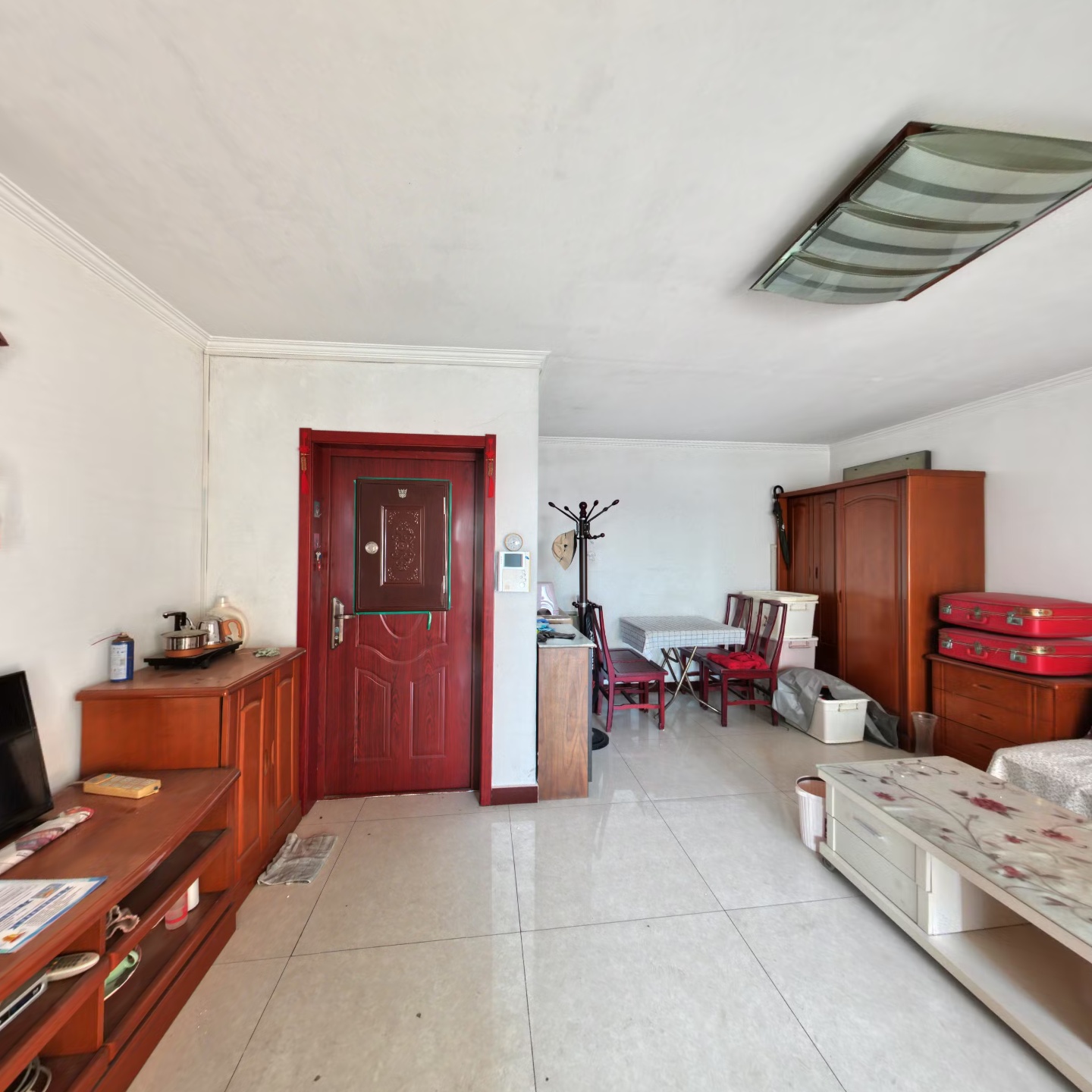 总价低，带电梯，旁边就是饭店，在万达西侧，