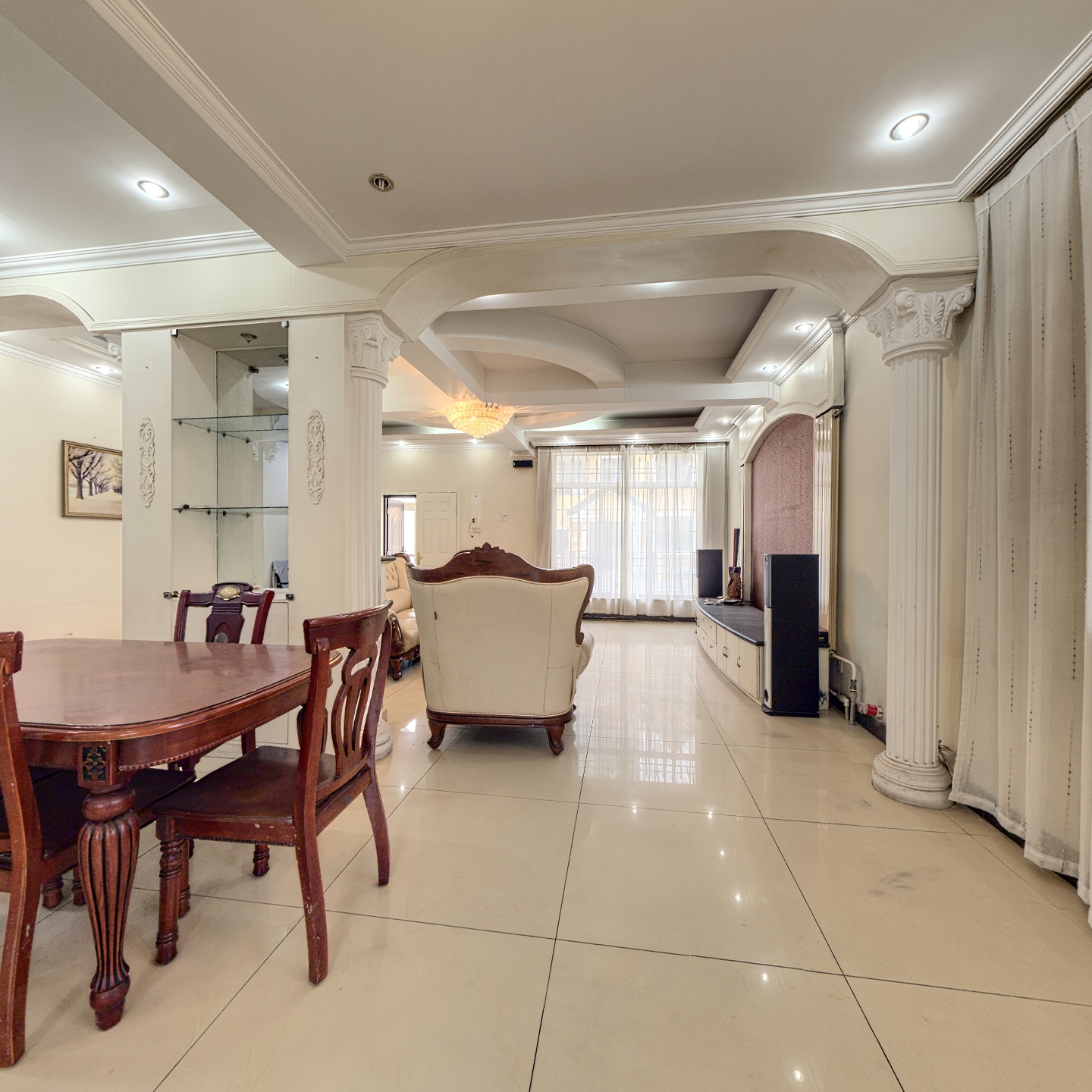 市区  独栋别墅  配套齐全  医院旁