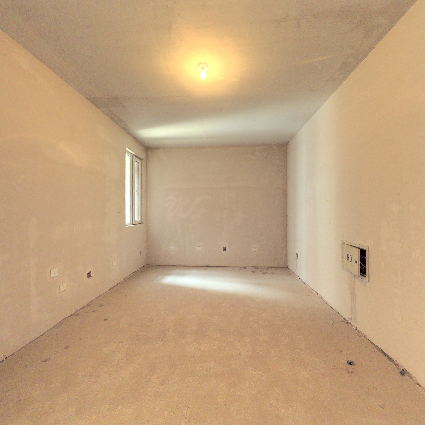 南向正规一居，这个价格别租房了