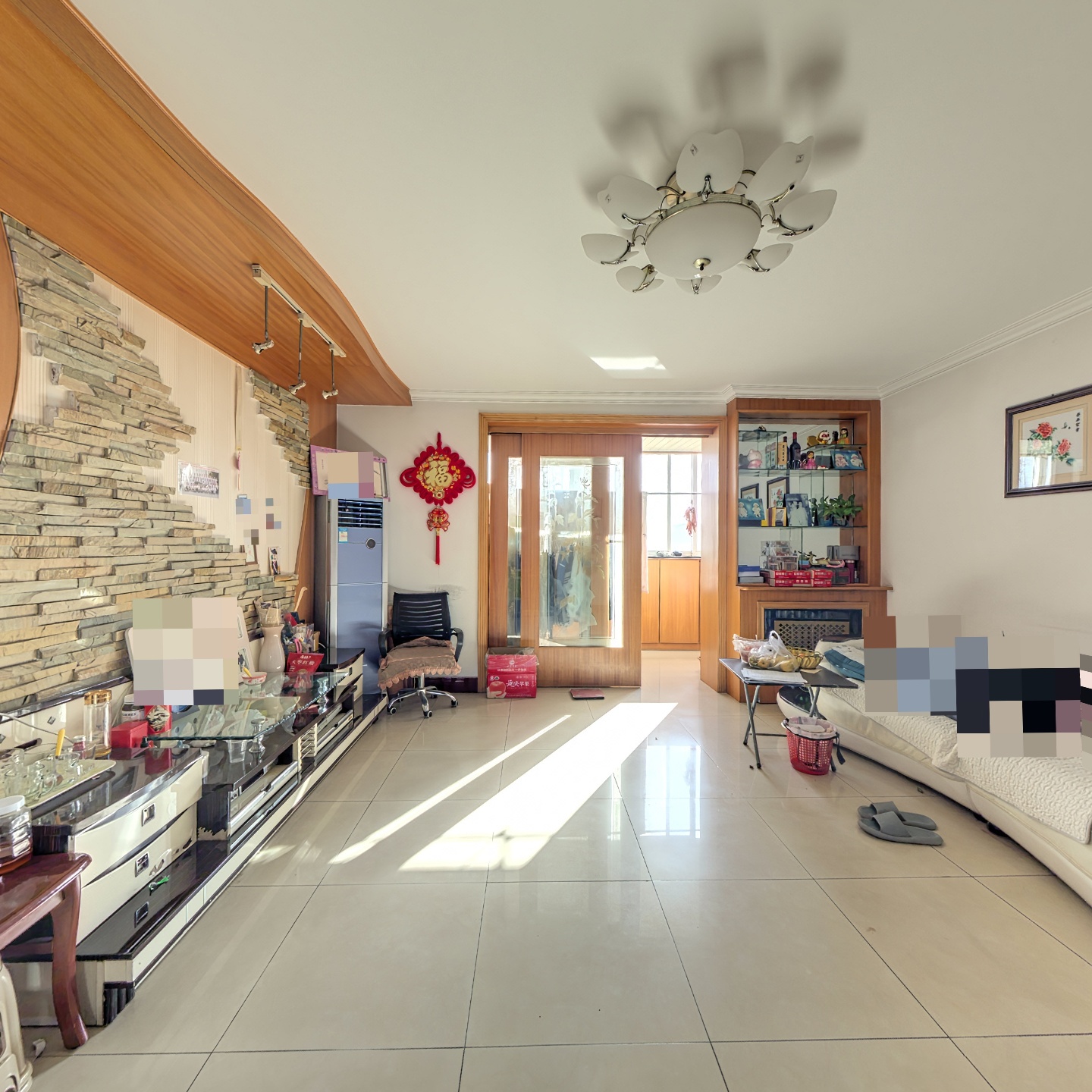 老城区桃园户口，南北通透大三居，满二税少