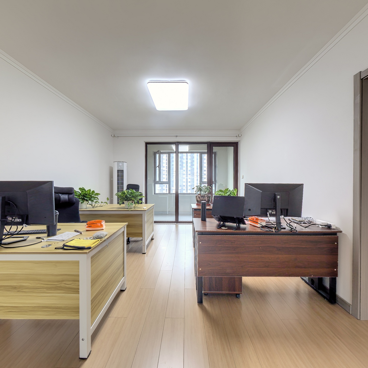 樾府国际 精装三居室 三阳开泰户型中间楼层 全天采光