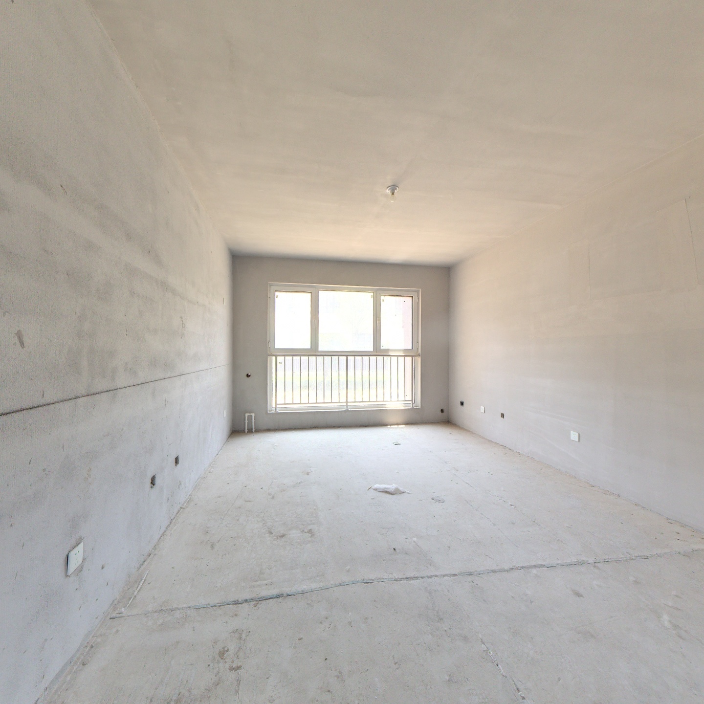 纯通透户型，无浪费面积，交通便利，区门口838公交