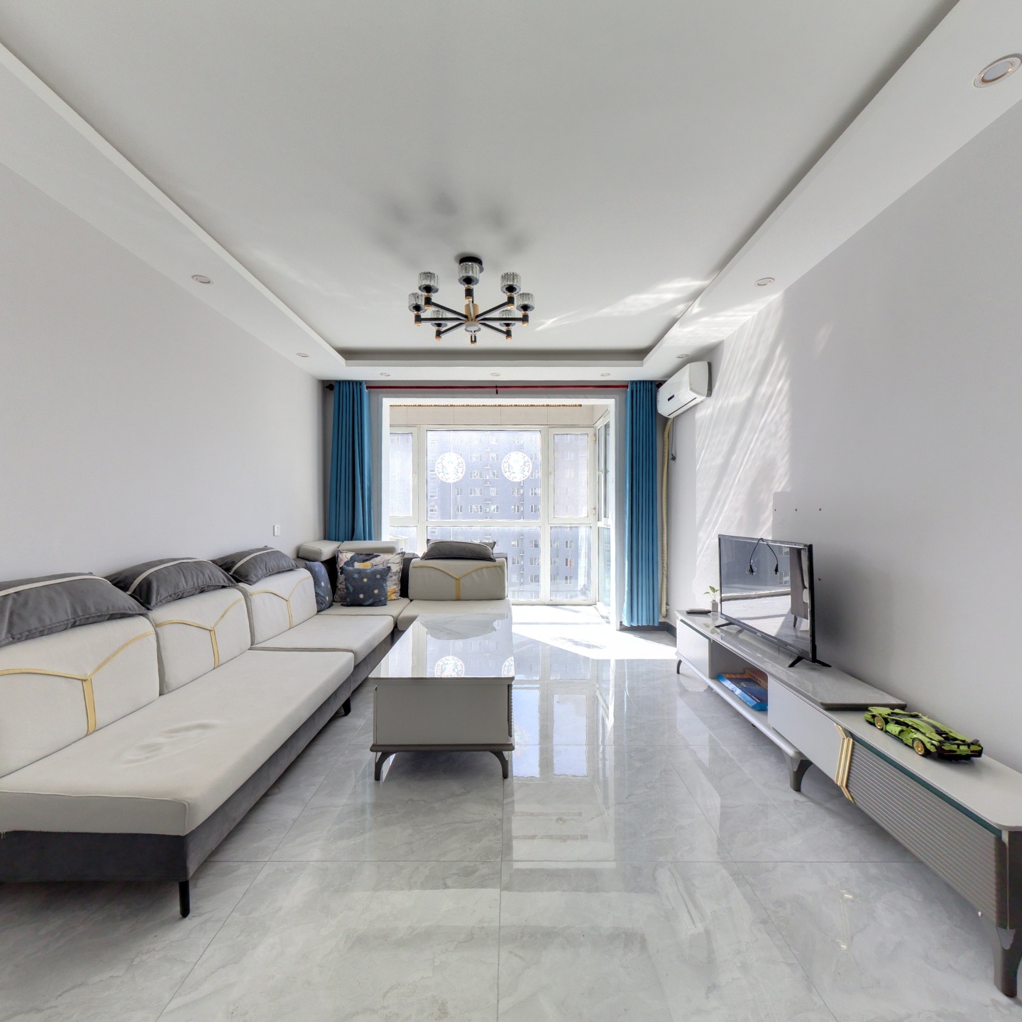 北京理想城精装两居，全南户型，中间楼层采光无遮挡