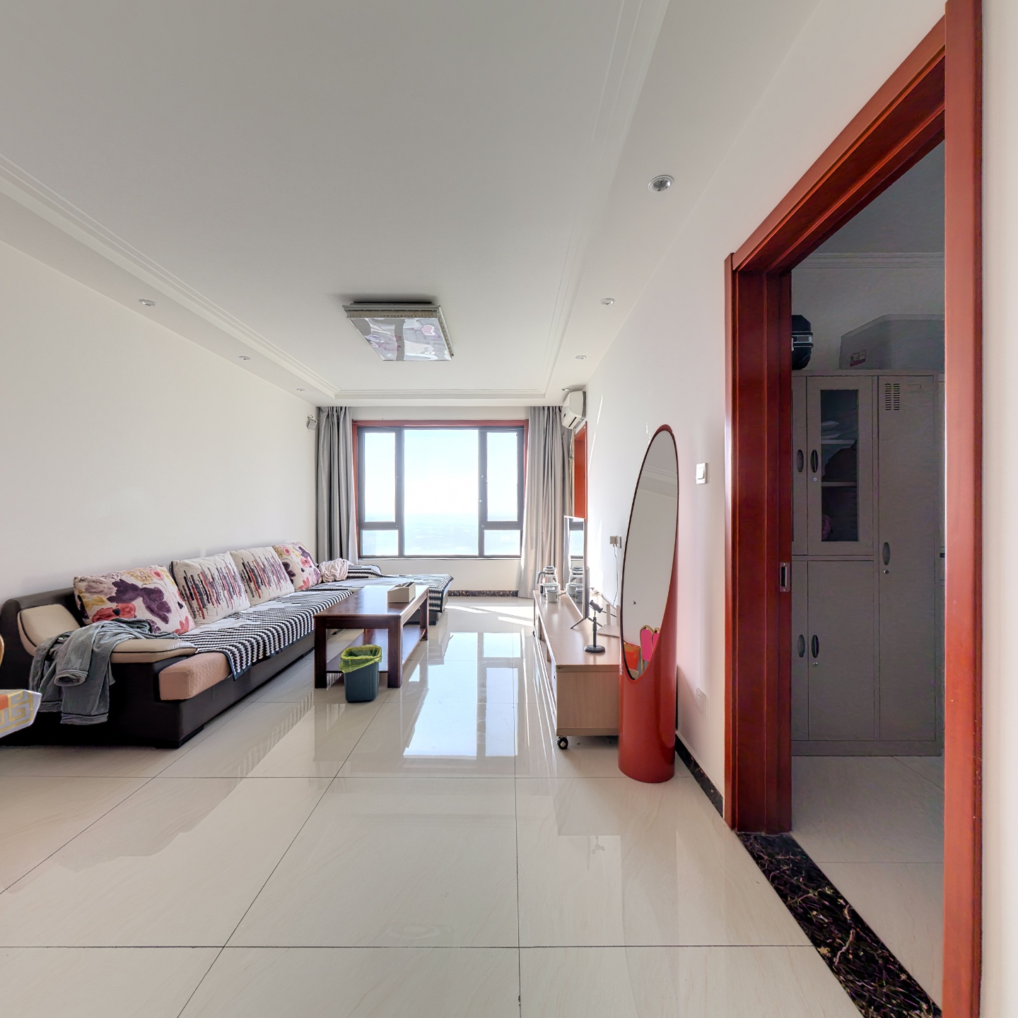 南向三居 视野好 70年住宅产权 视野开阔 楼间距大