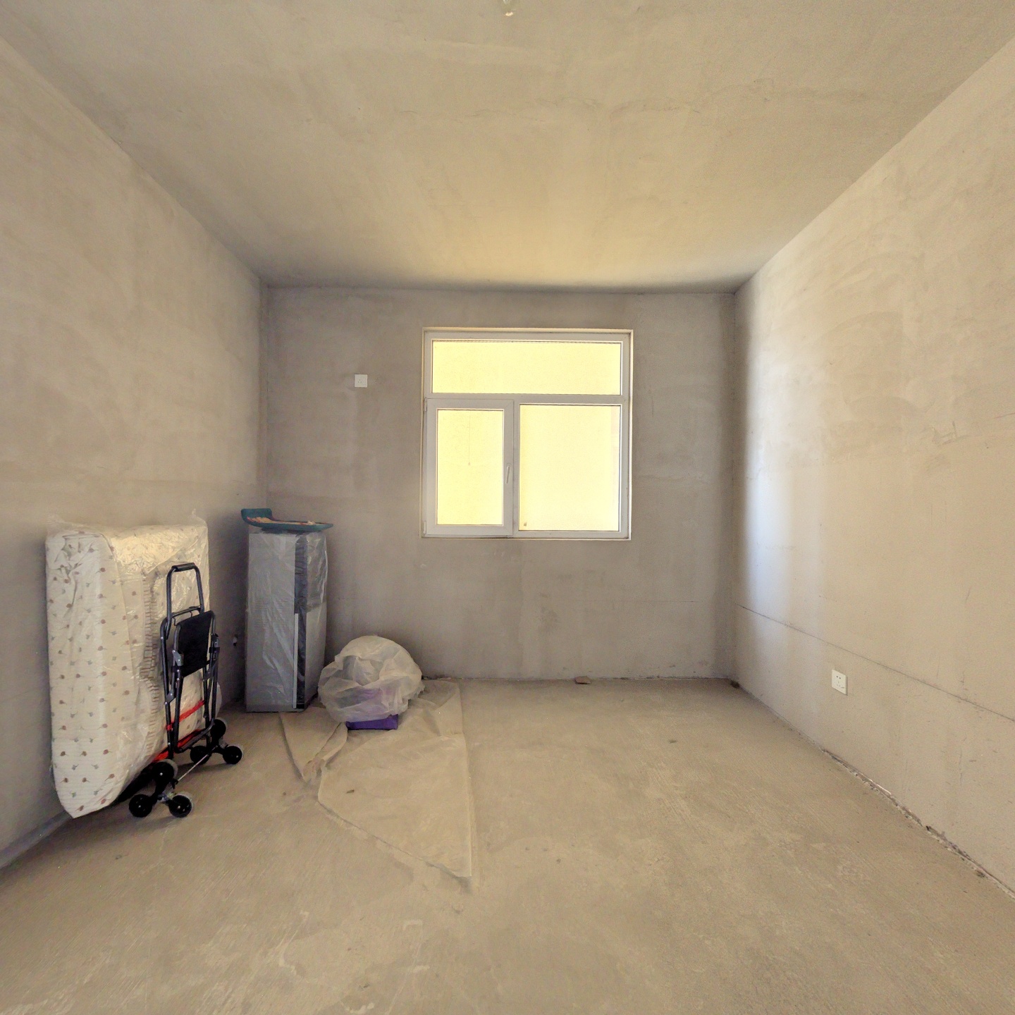 凯旋门东南两居，好楼层，业主诚心出售