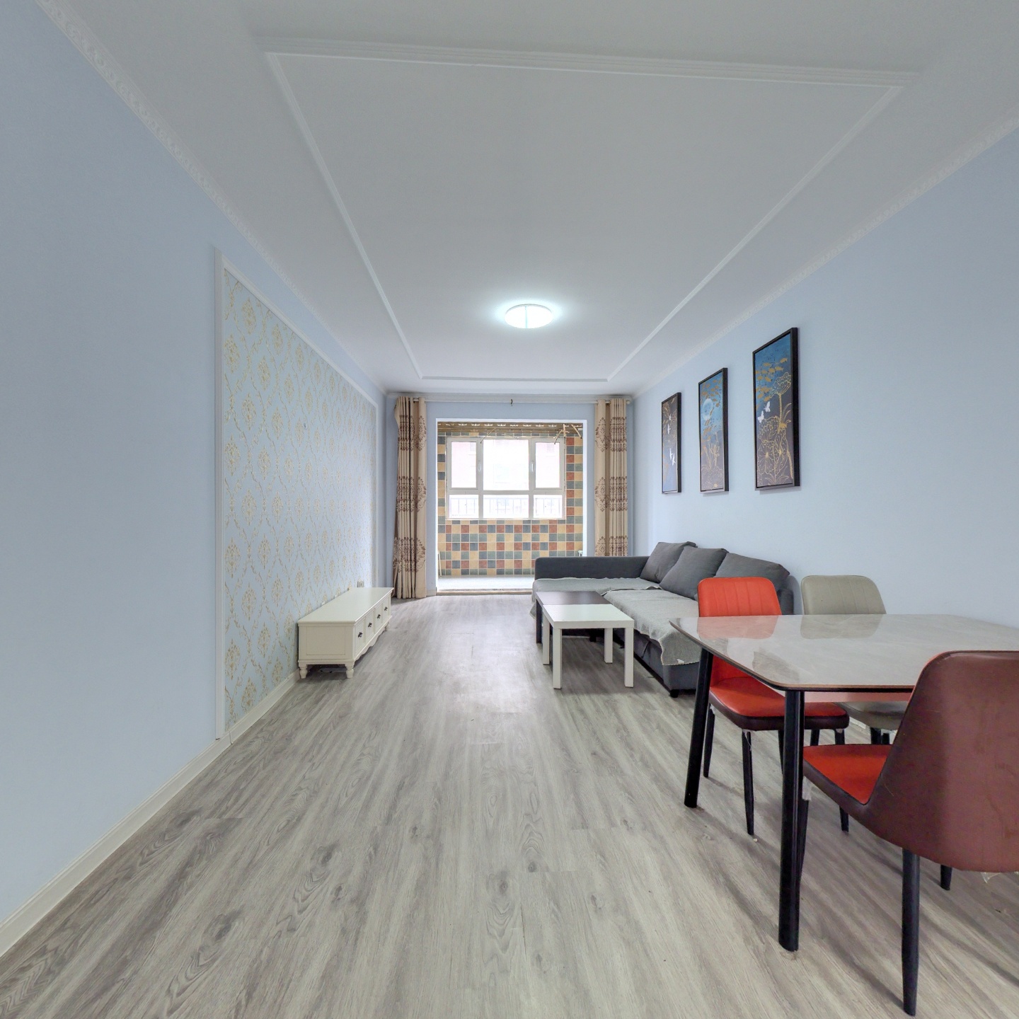 南北通透三居，自住精装修.业主诚意出售