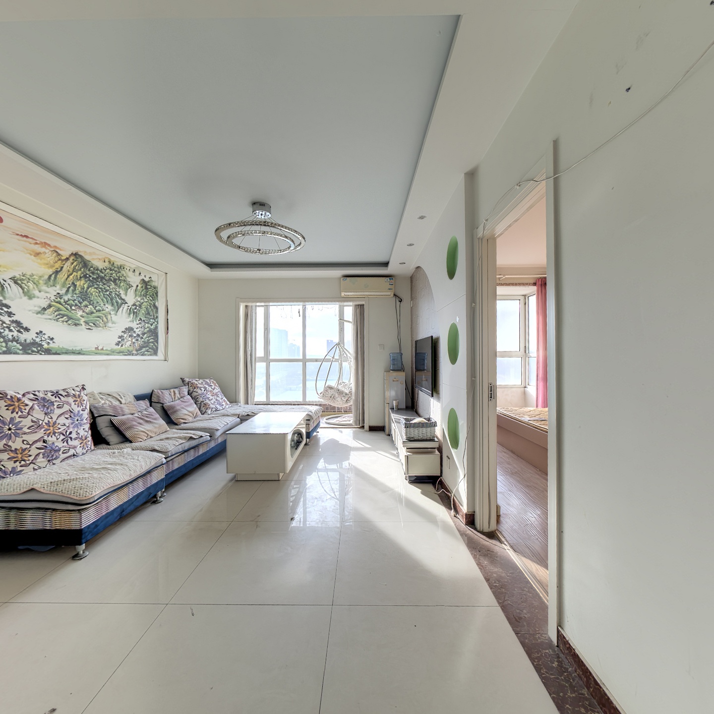 德信公园旁，翡翠城好楼层南向两居