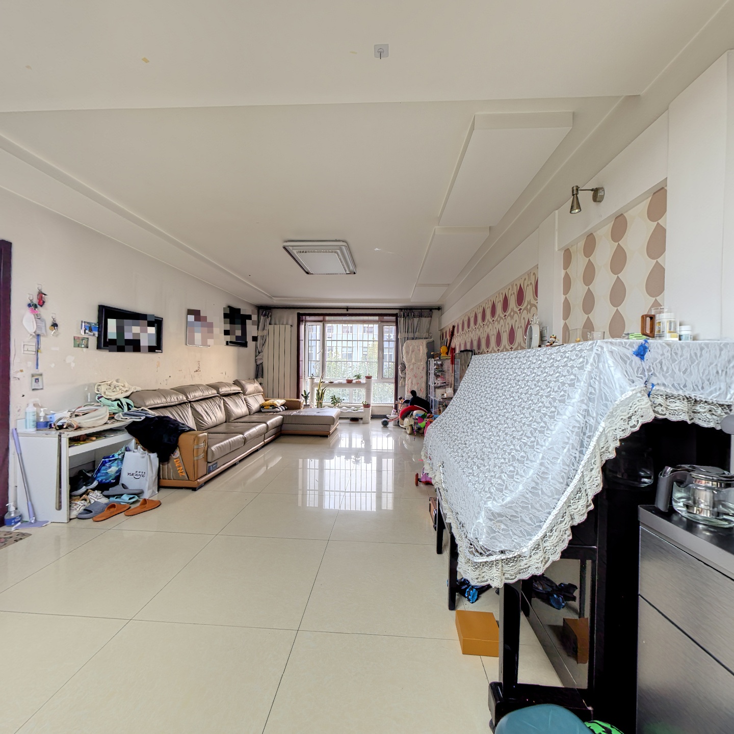 县医院难中间层，南北通透，矿山局新楼