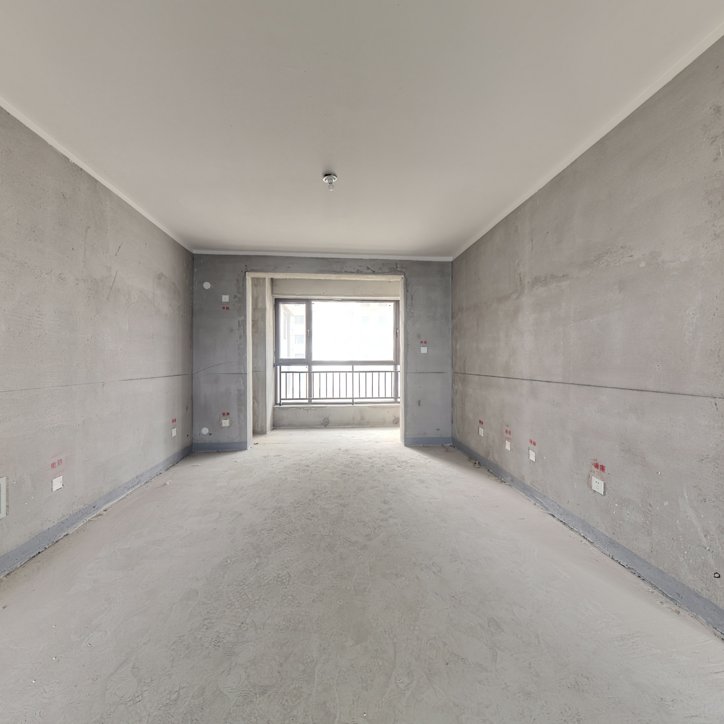 南北通透集中供暖 人车分流 北京保利物业管家式服务