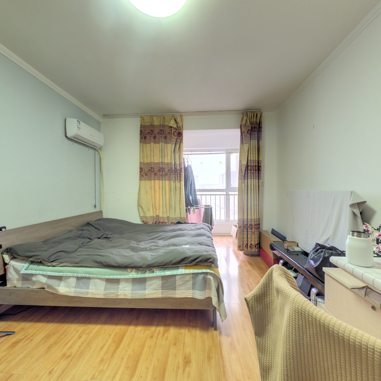 惠友万悦城，带装修一居室，可拎包入住