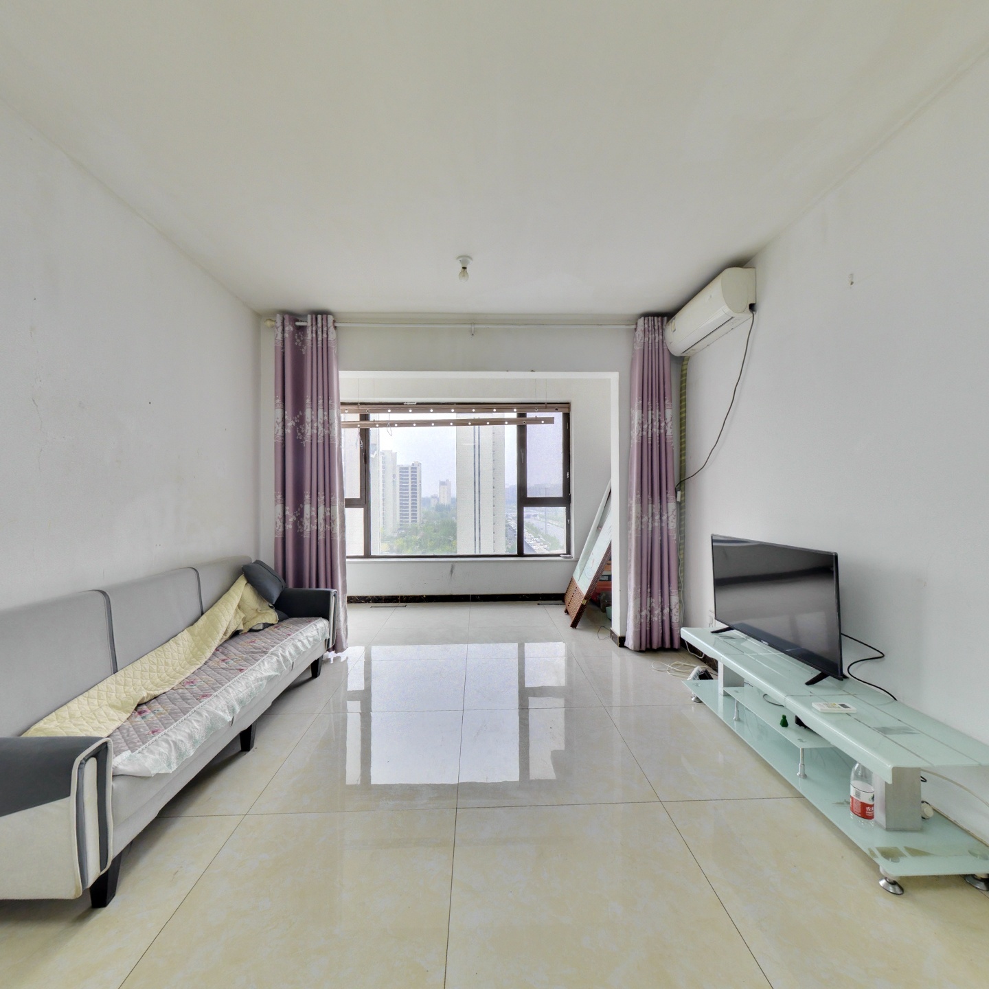 鸿坤精装一居室，满五年唯一税费少