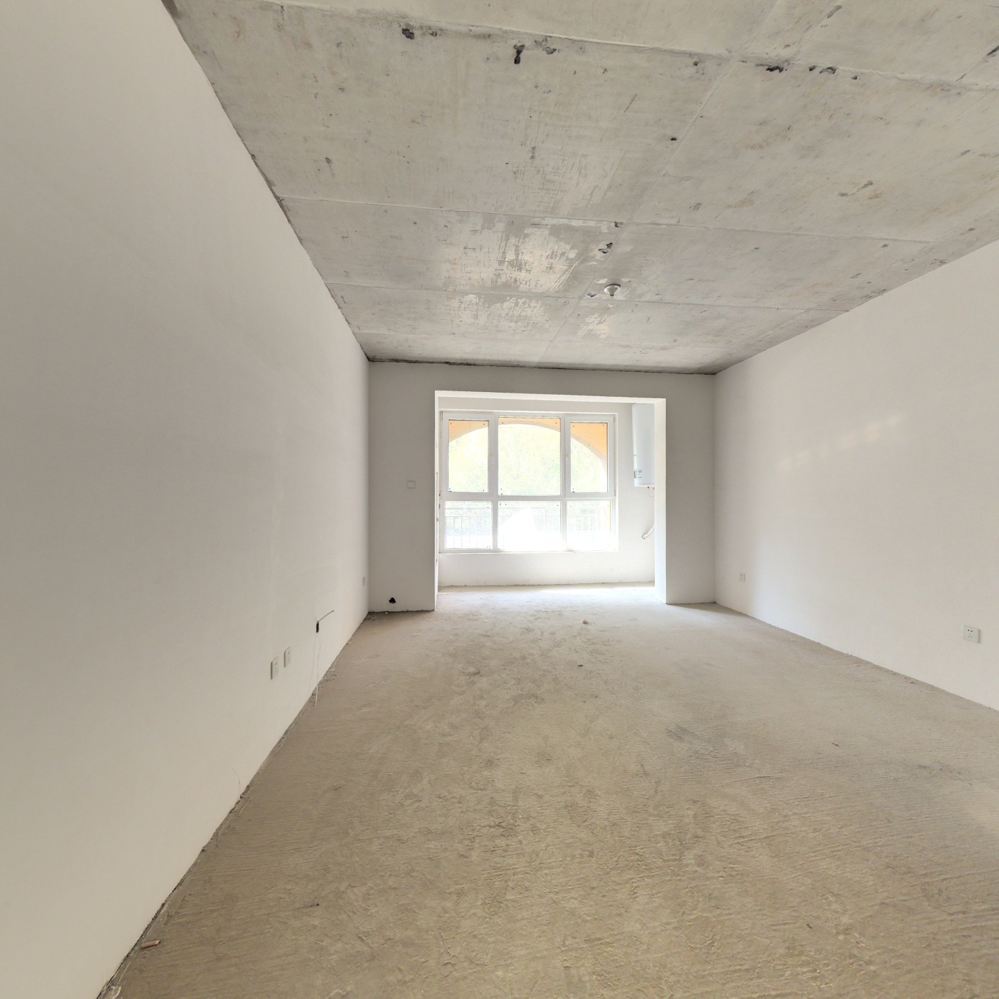 花园小区封闭管理，一梯两户电梯洋房，毛坯房随意装修