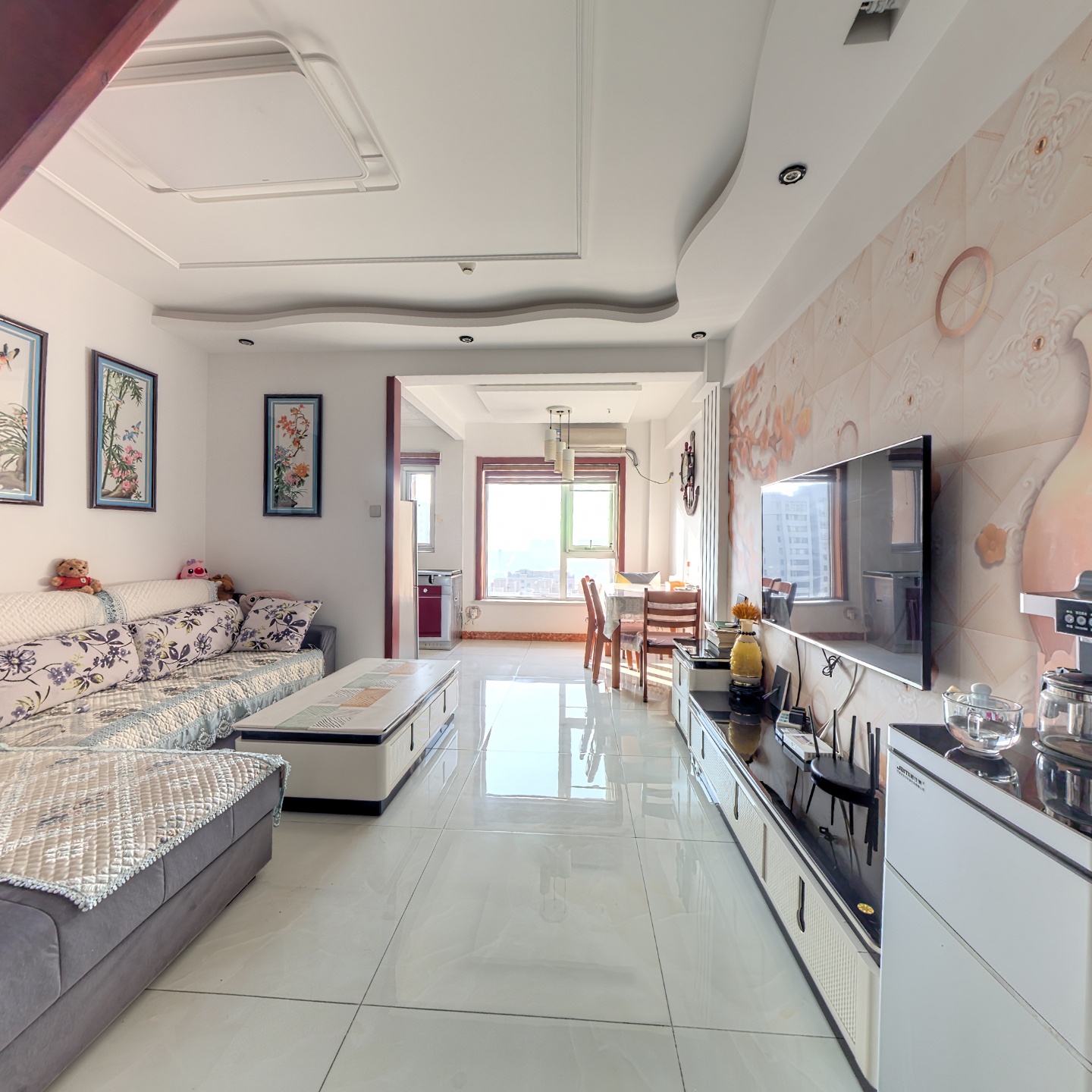 钻石广场 2室1厅 南 北