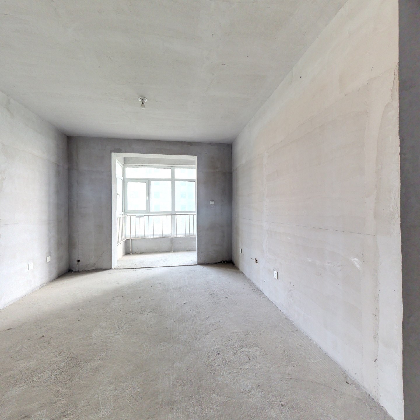 南向  采光好  交通便利  满二  唯一