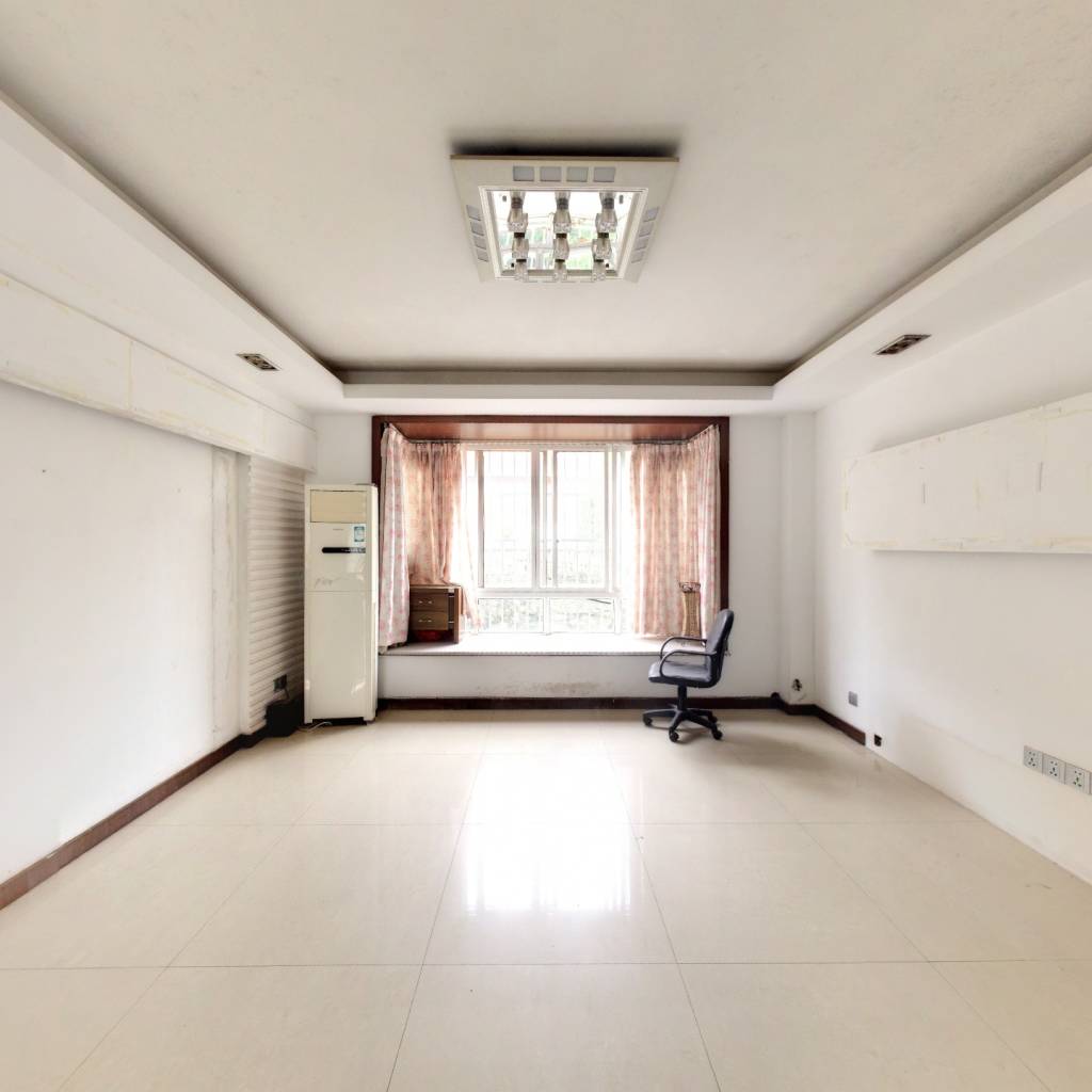 天香佳园3房2厅3楼精装125平米仅售85万