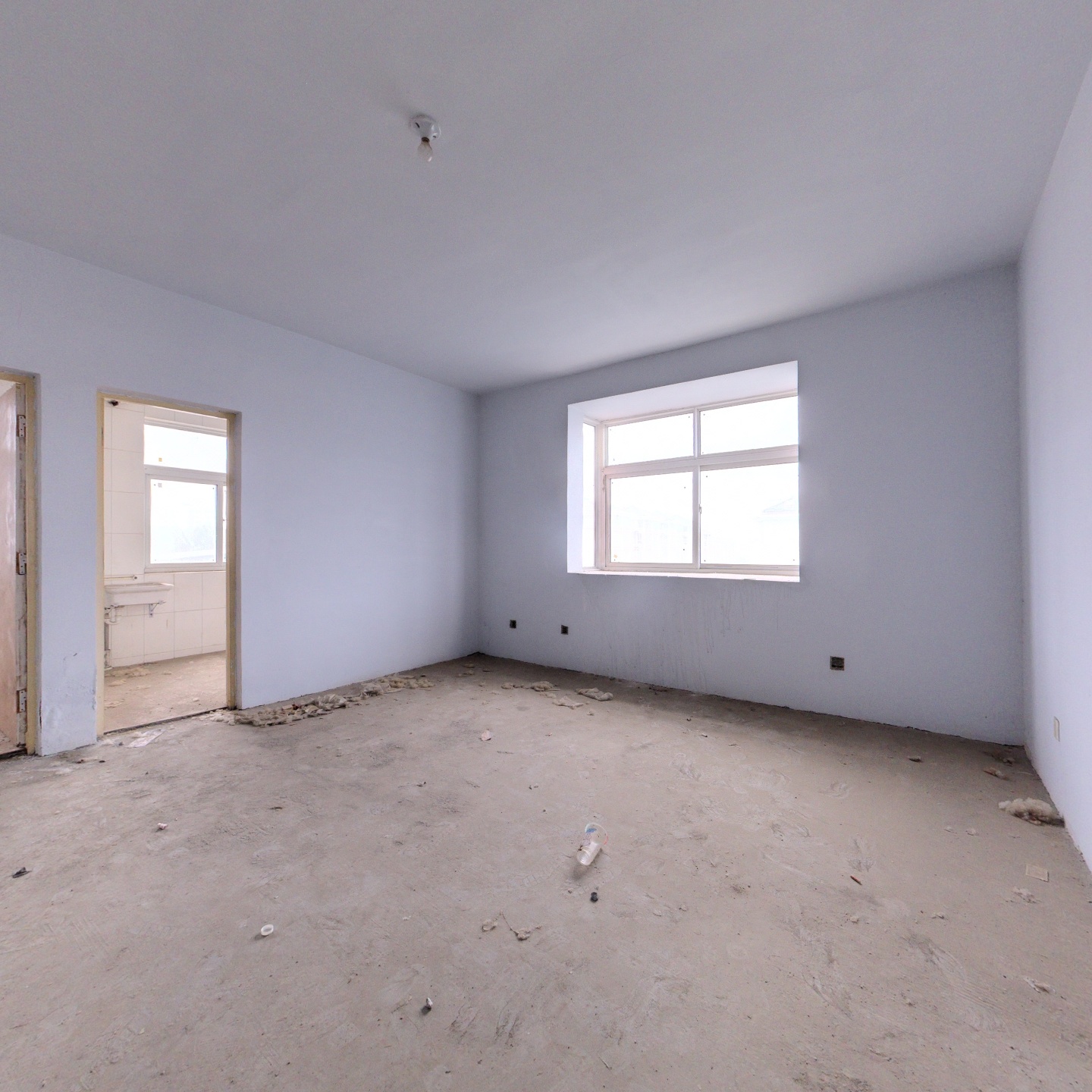 青云紫府三期87平  。。诚心出售