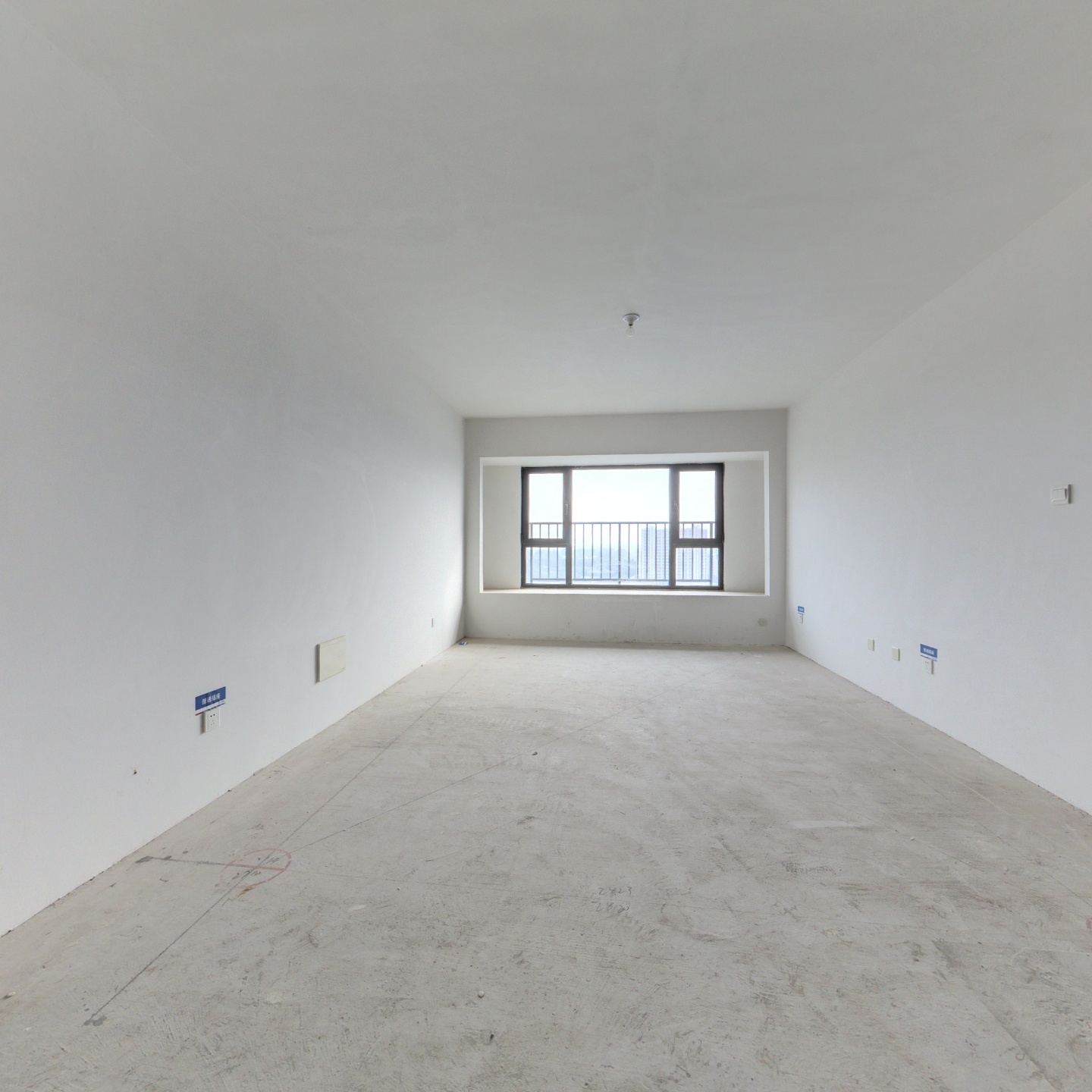 恒信安顺府电梯14楼，带车位，3室