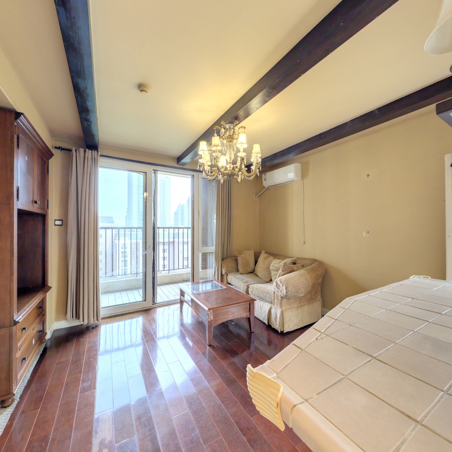 月亮城堡 1室1廳 東 南