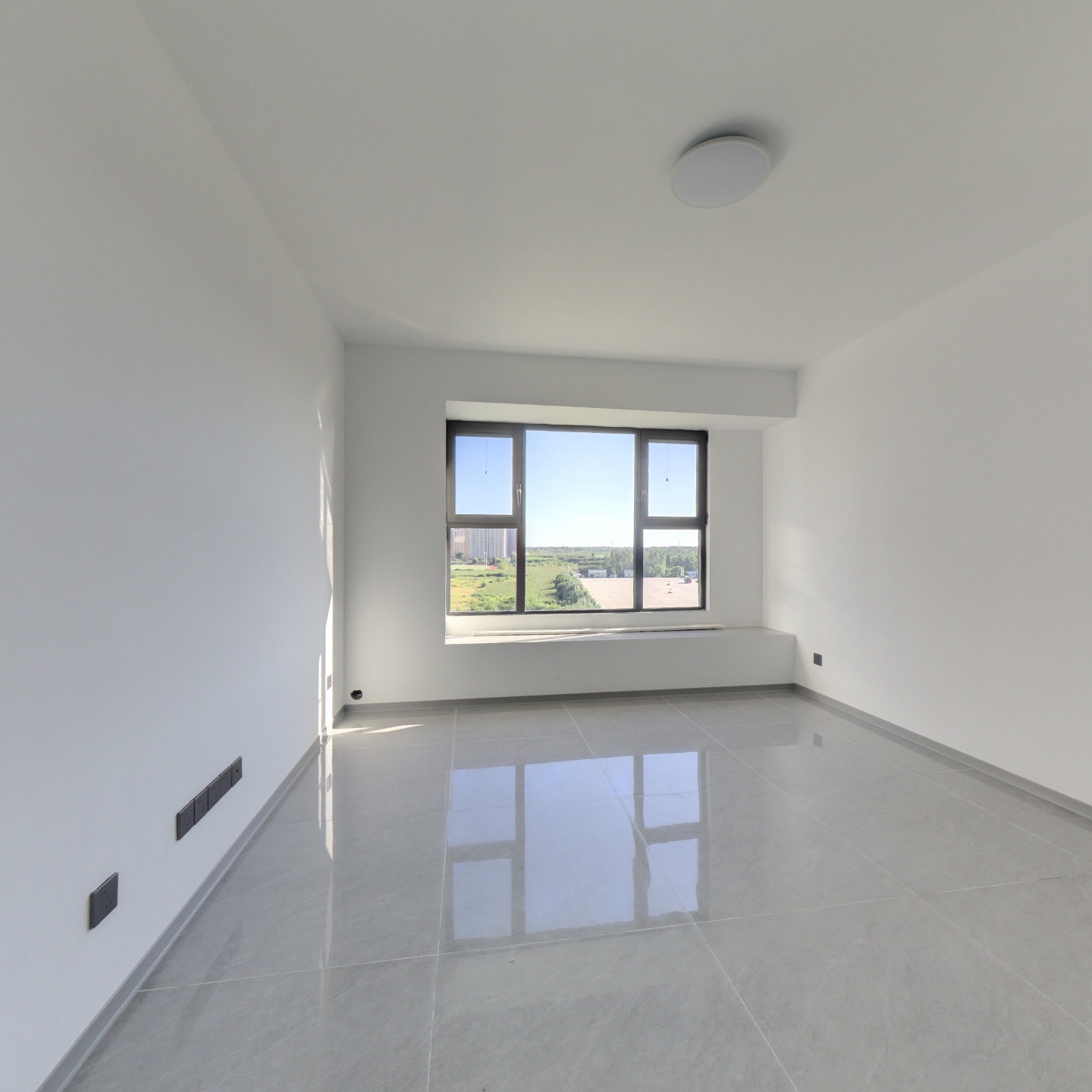 华远海蓝城二期南北通透双卫三居