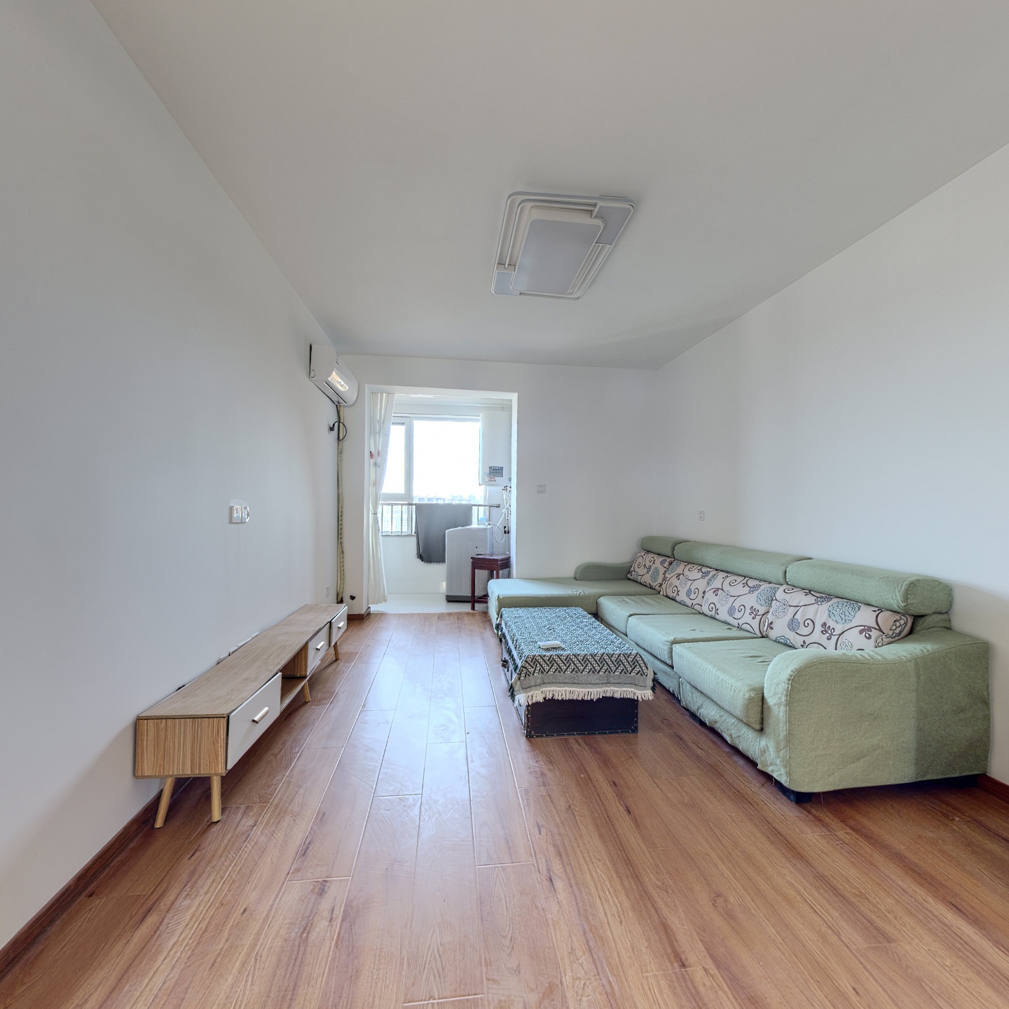 中间楼层 采光充足 视野开阔  毛坯房可随意装修