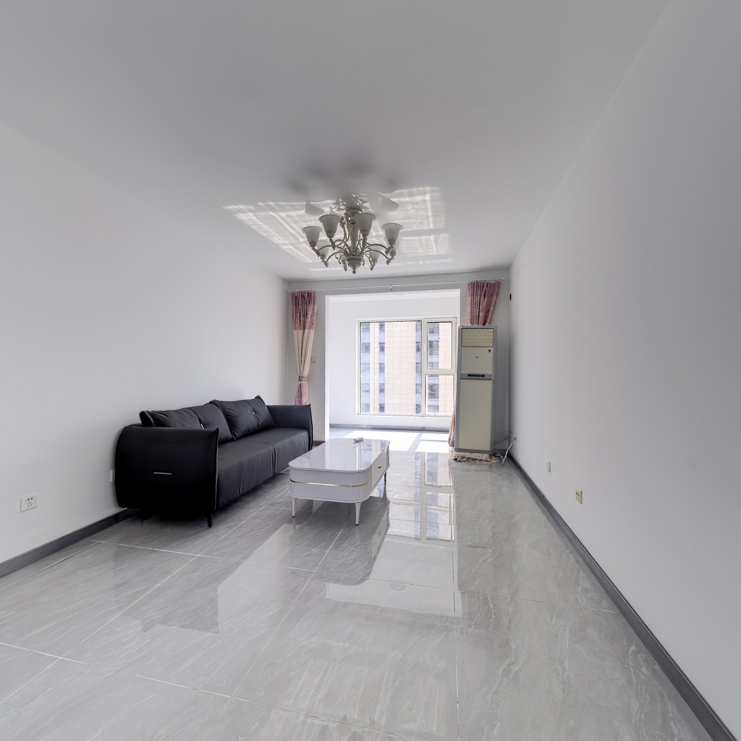 此房南北通.采光好.密码开门看房.