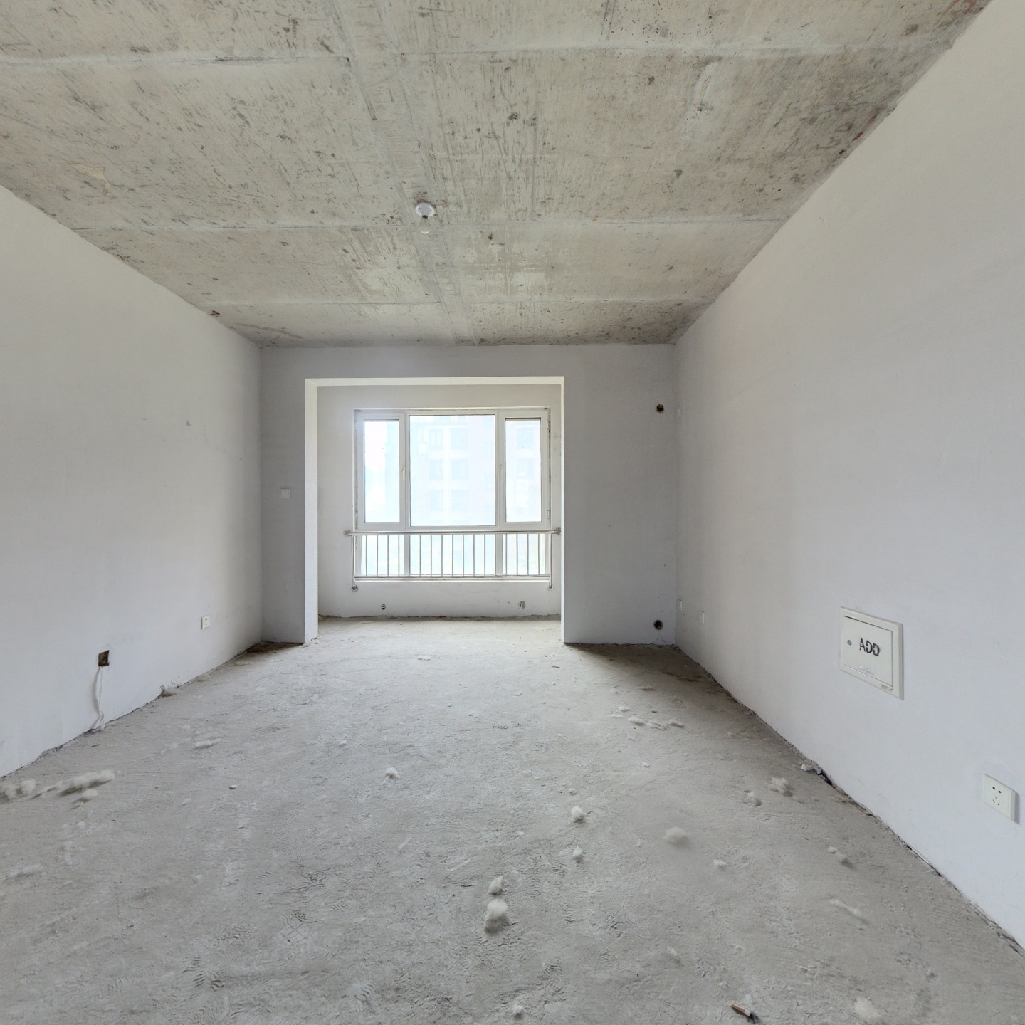 香邑溪谷南北双通透，大三居，中层，房本满二